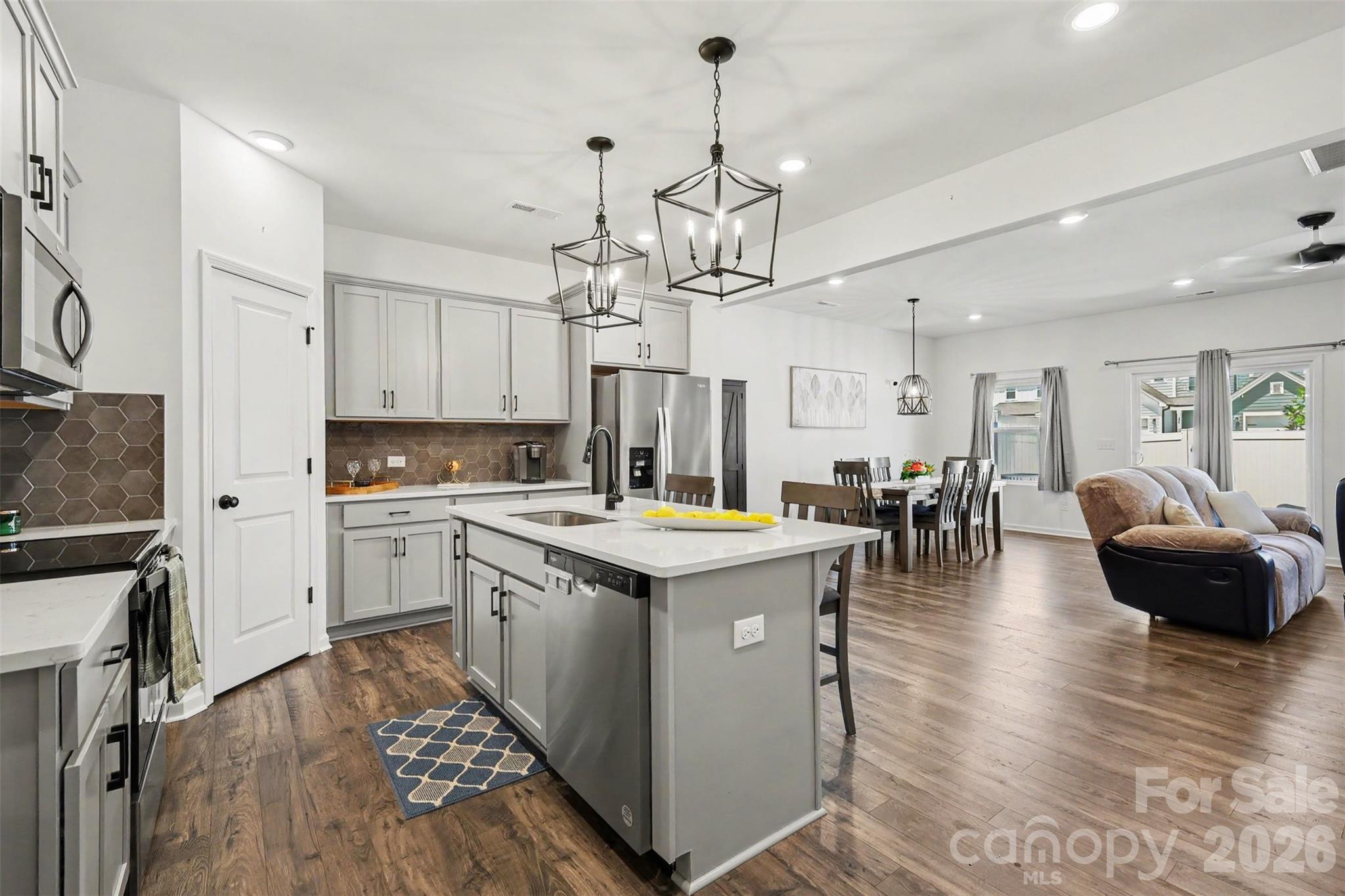 334 Drawbar Drive — Clover