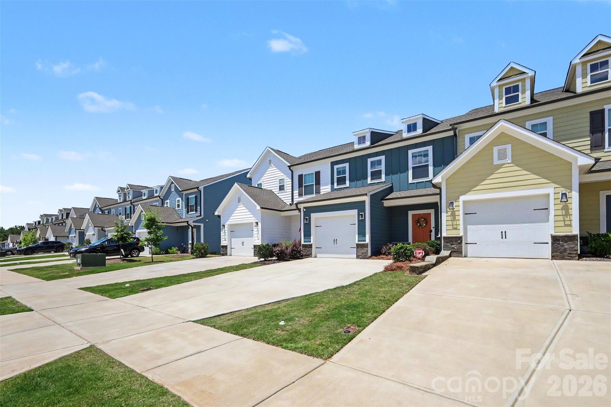 334 Drawbar Drive — Clover