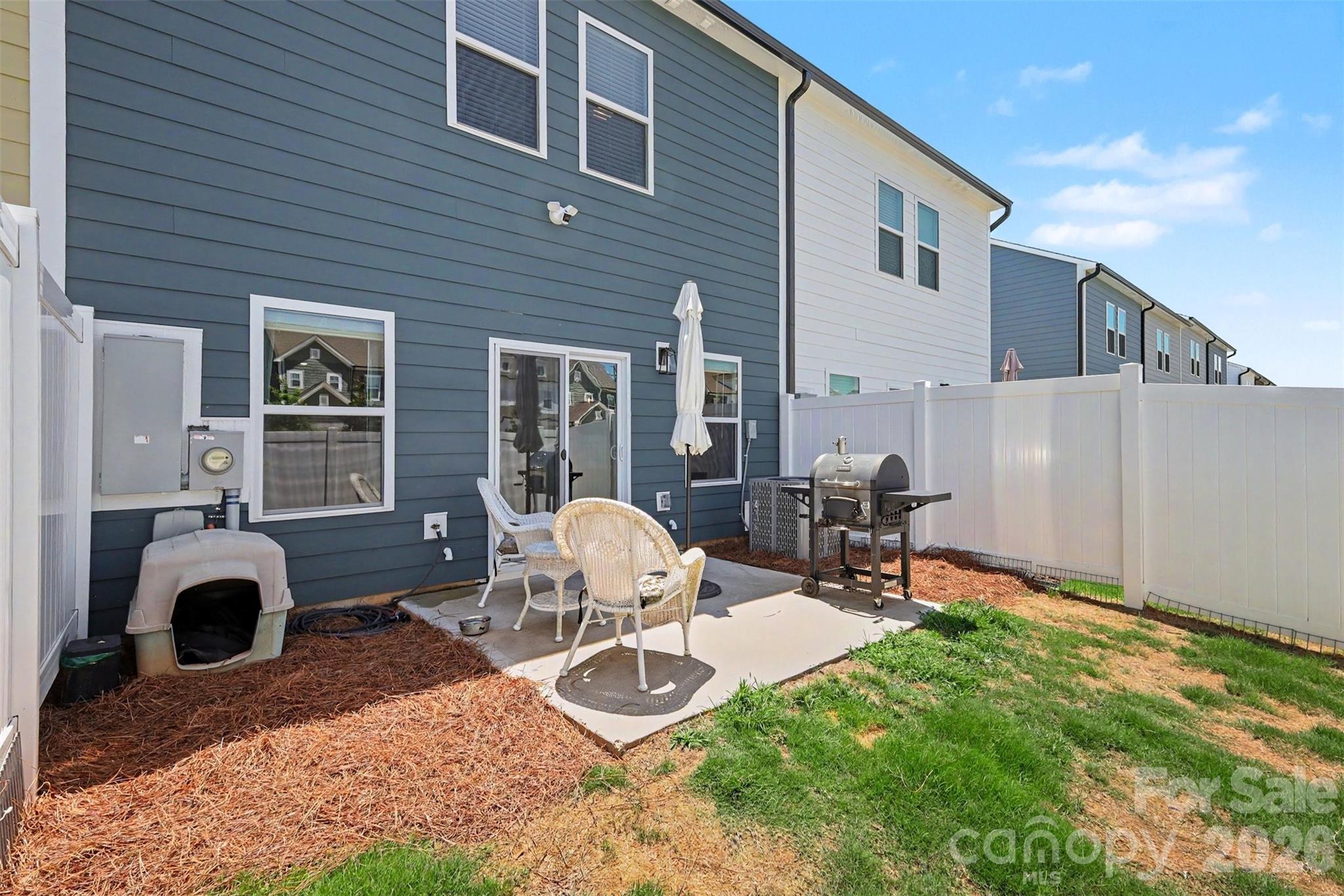 334 Drawbar Drive — Clover