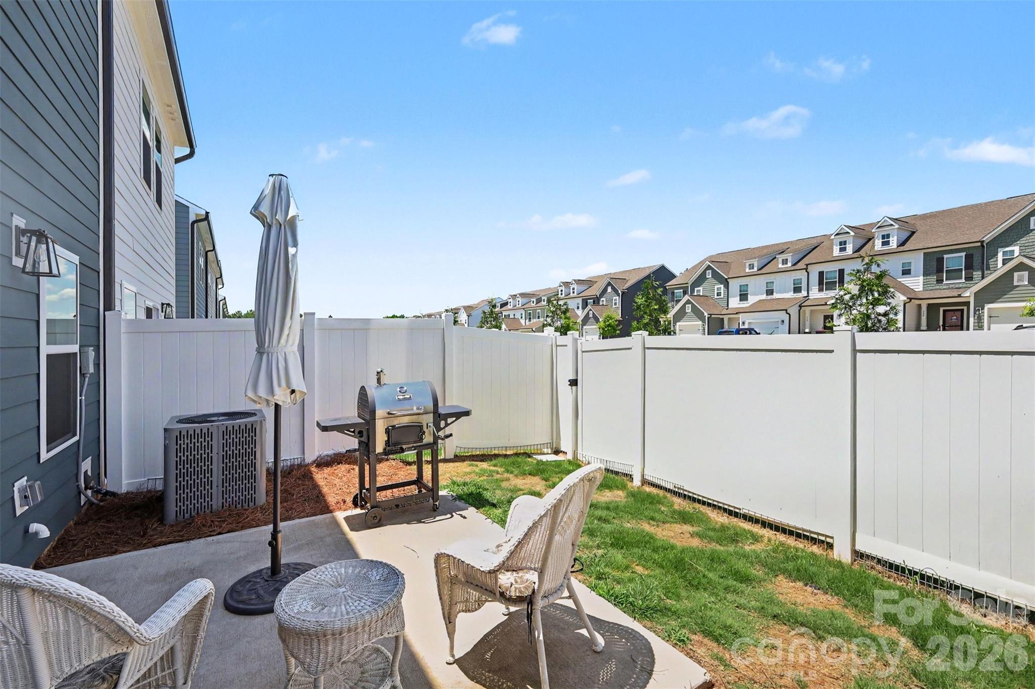 334 Drawbar Drive — Clover