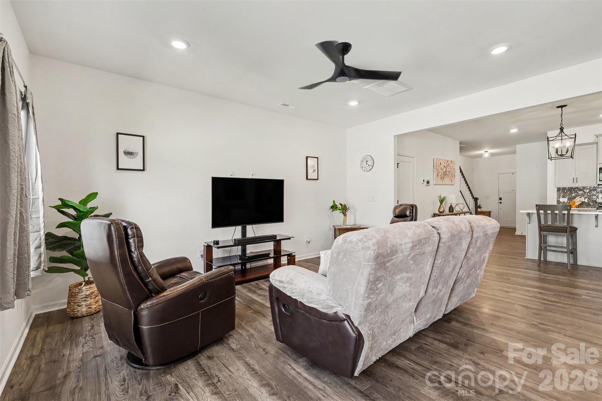 334 Drawbar Drive — Clover