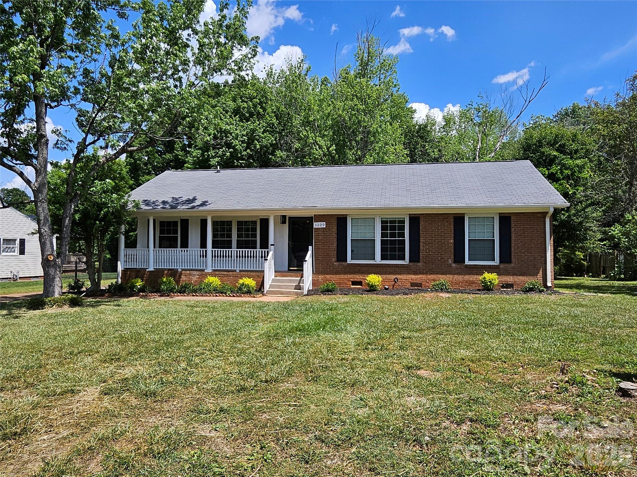 1109 Reid Harkey Road — Matthews