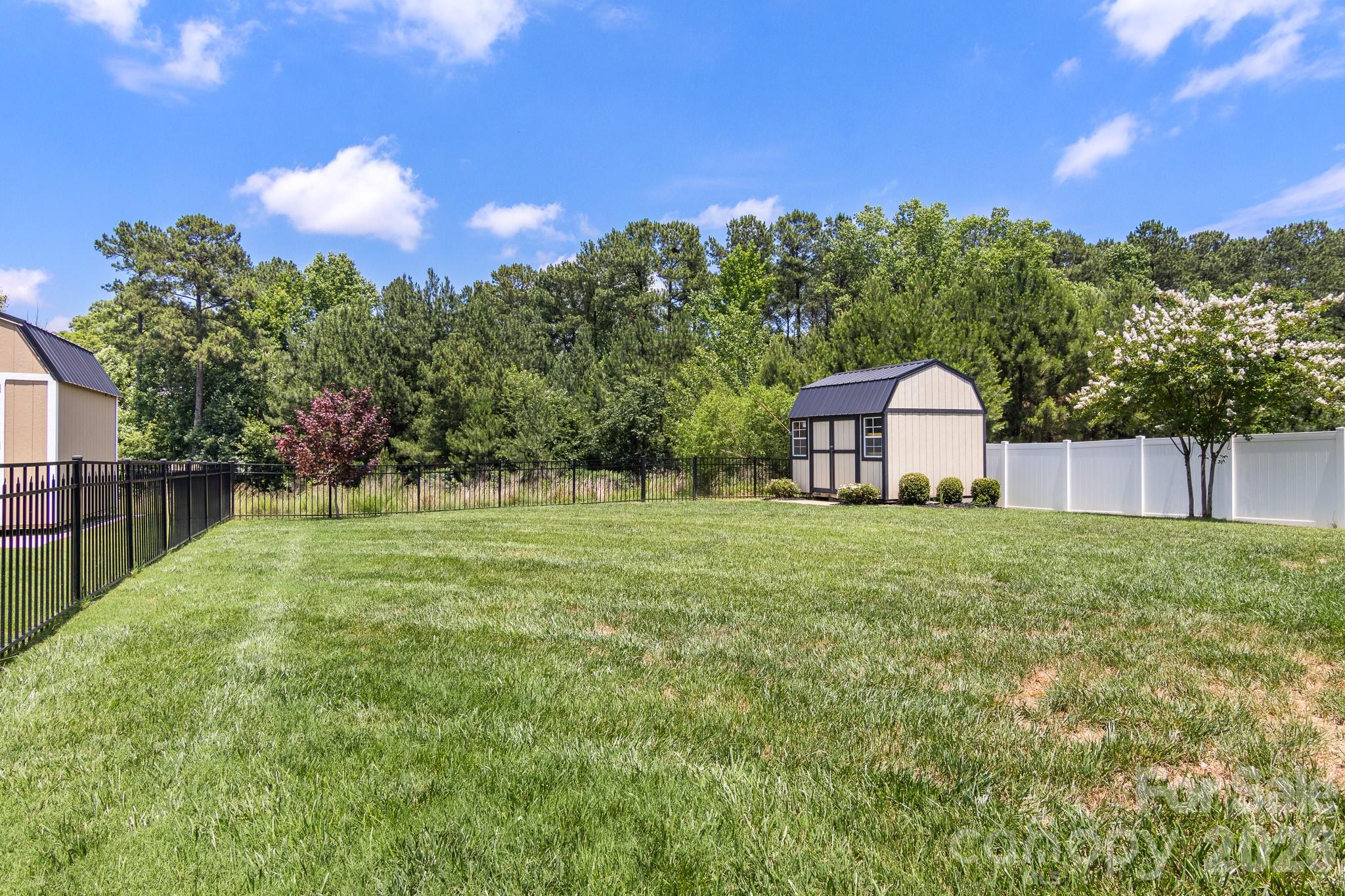 2377 Seagull Drive — Denver