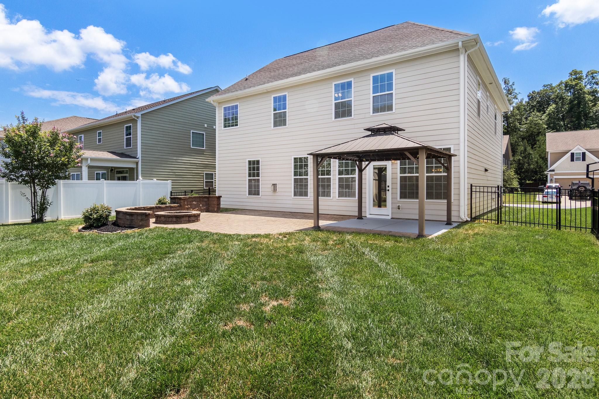 2377 Seagull Drive — Denver