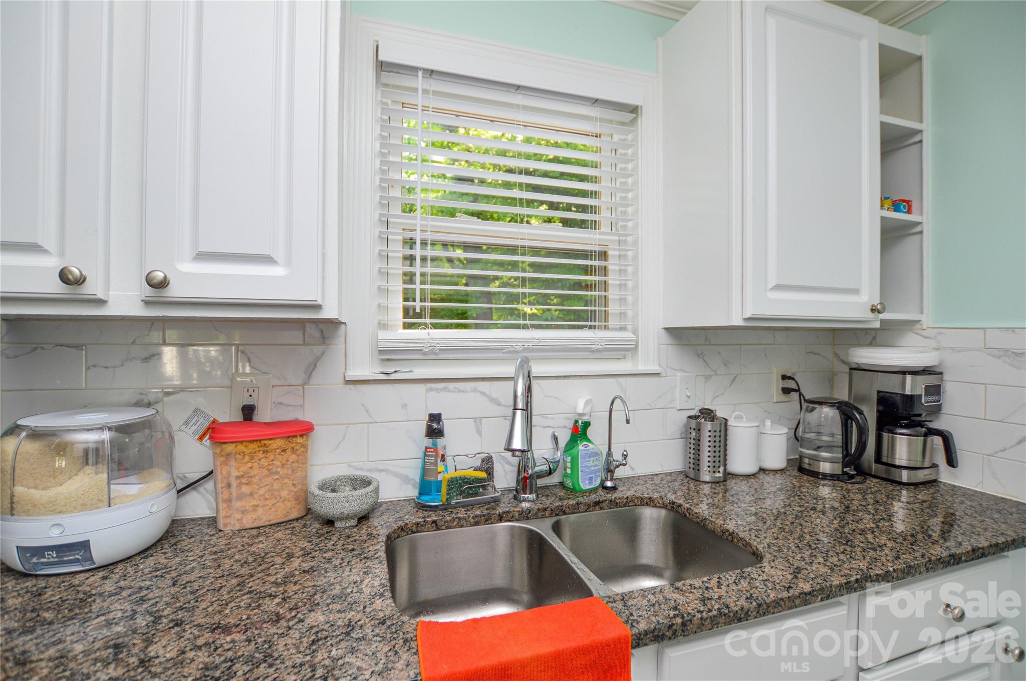 5514 Collins Street — Charlotte