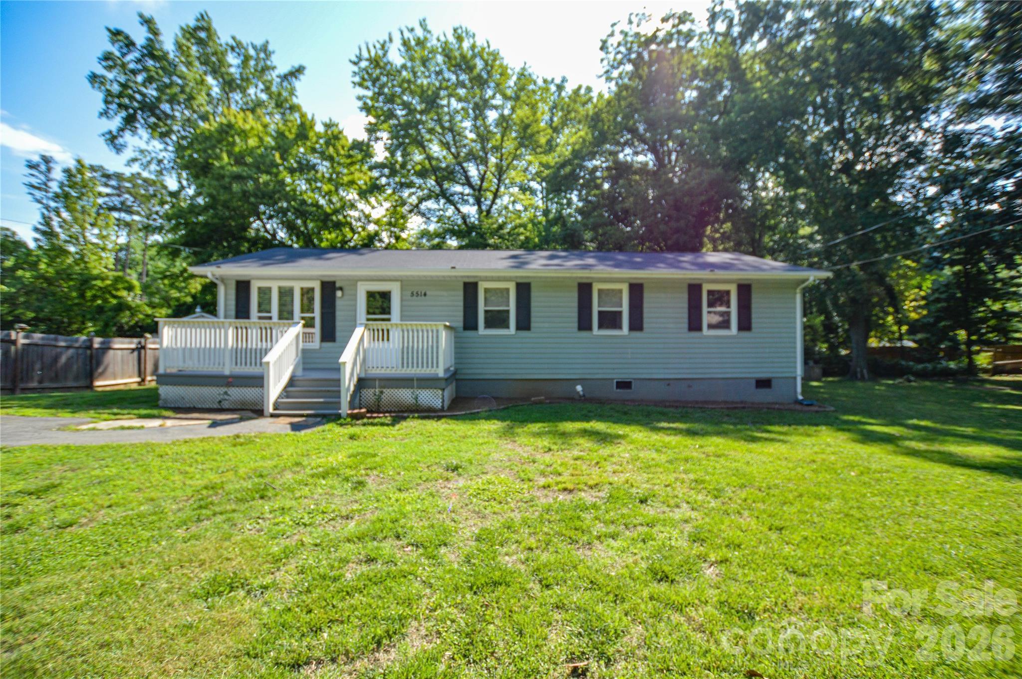5514 Collins Street — Charlotte