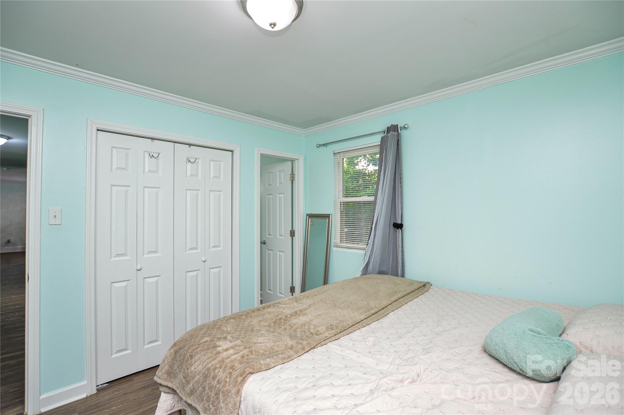 5514 Collins Street — Charlotte