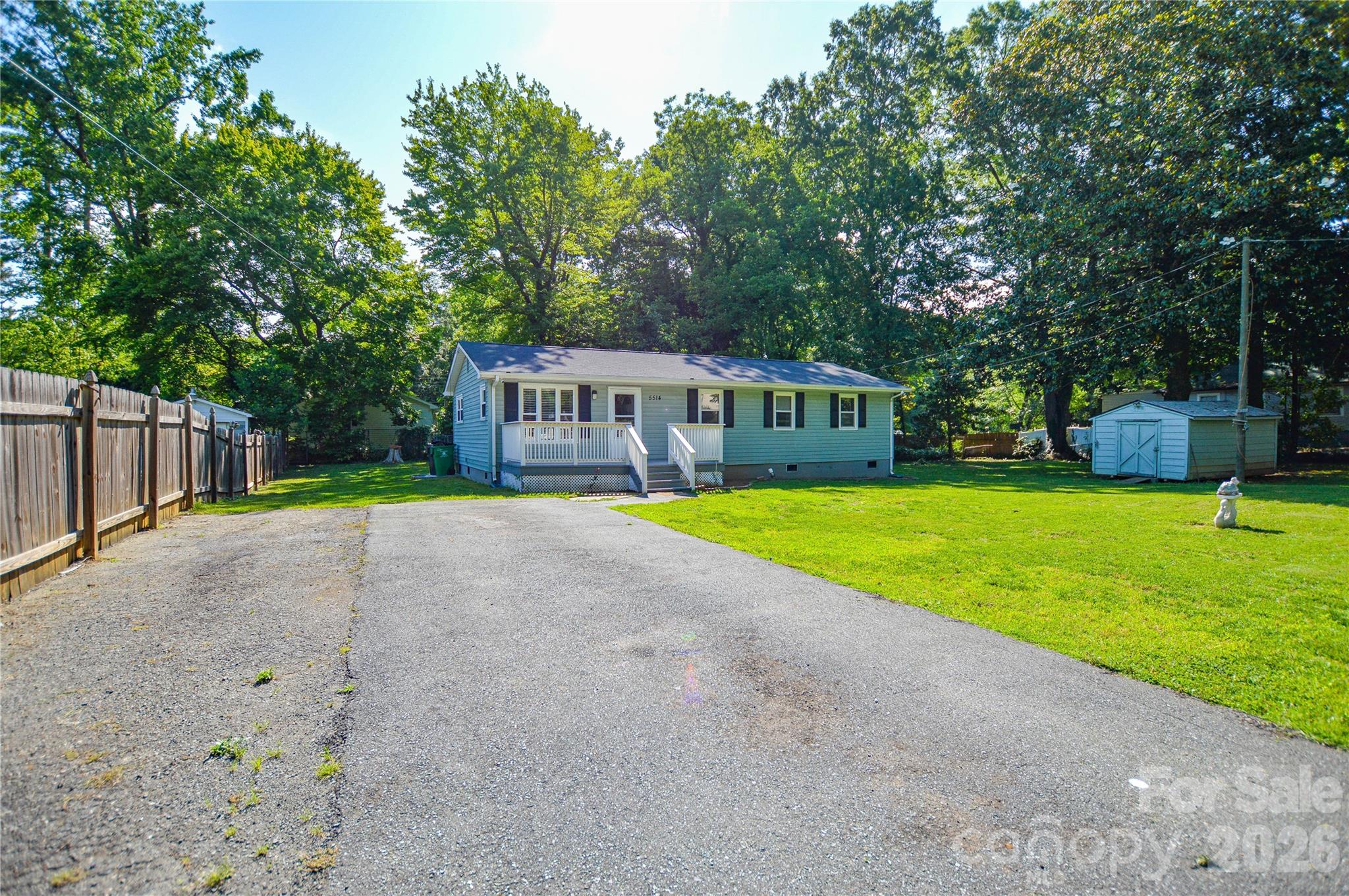 5514 Collins Street — Charlotte
