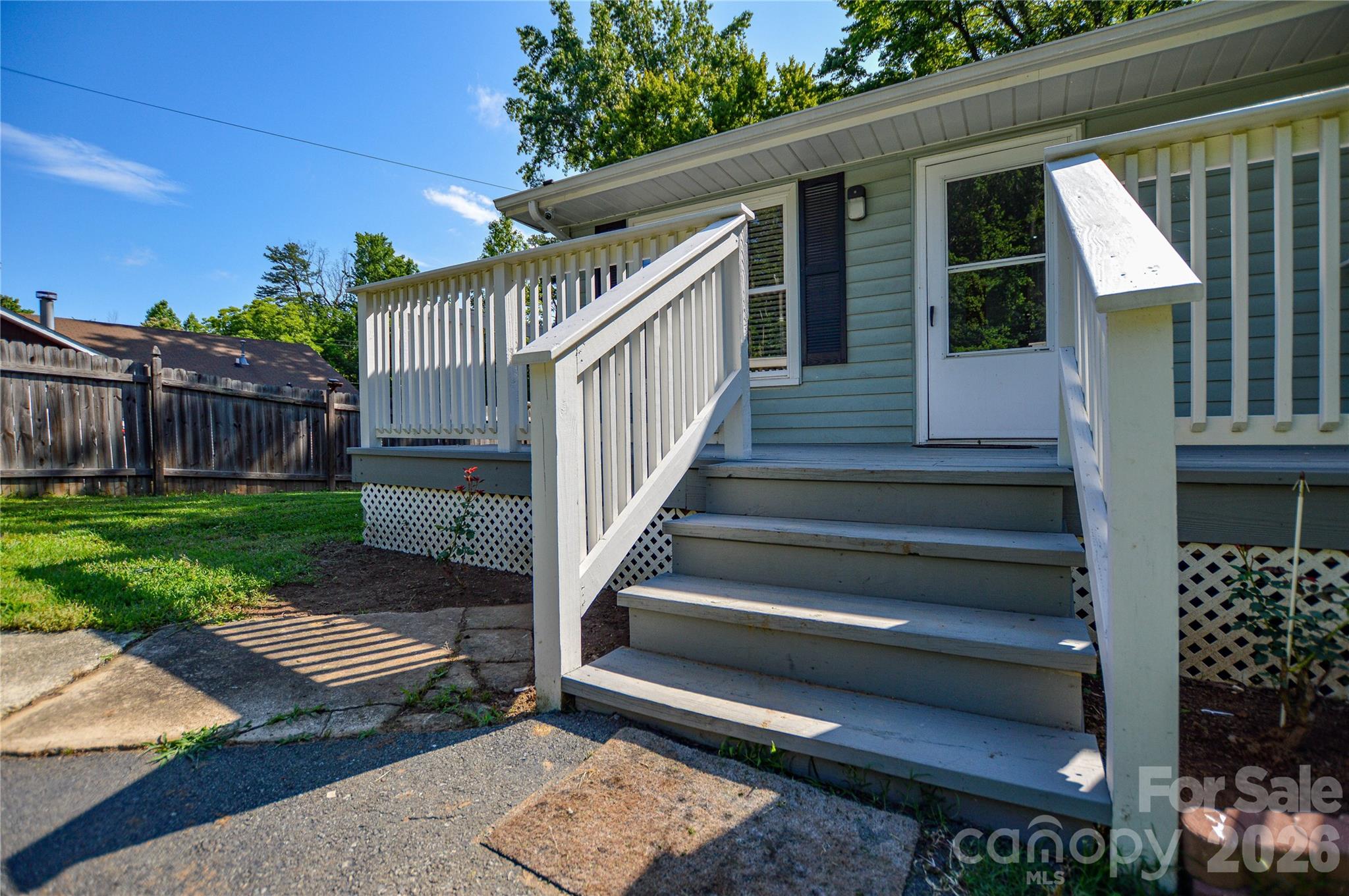5514 Collins Street — Charlotte