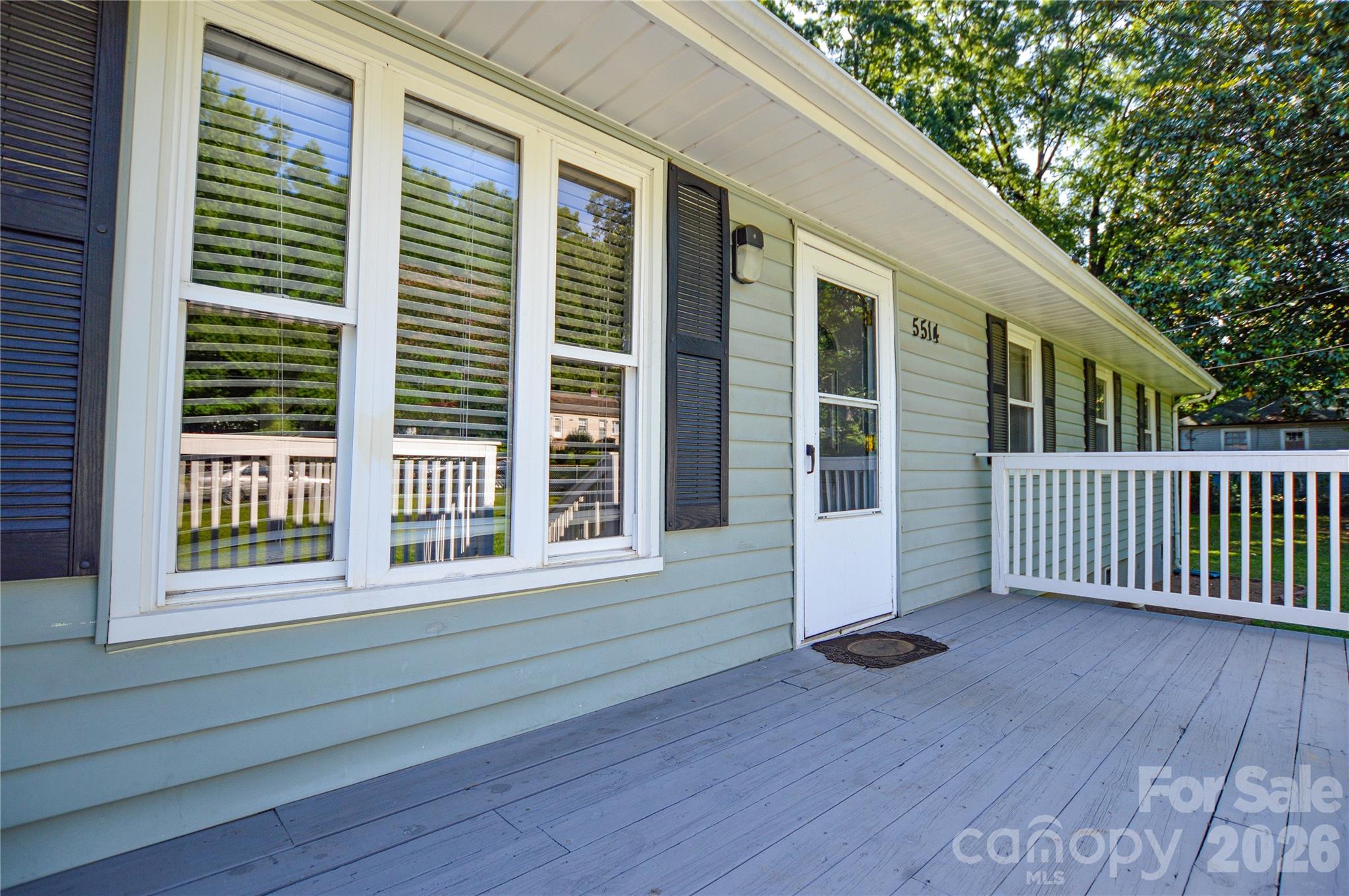 5514 Collins Street — Charlotte