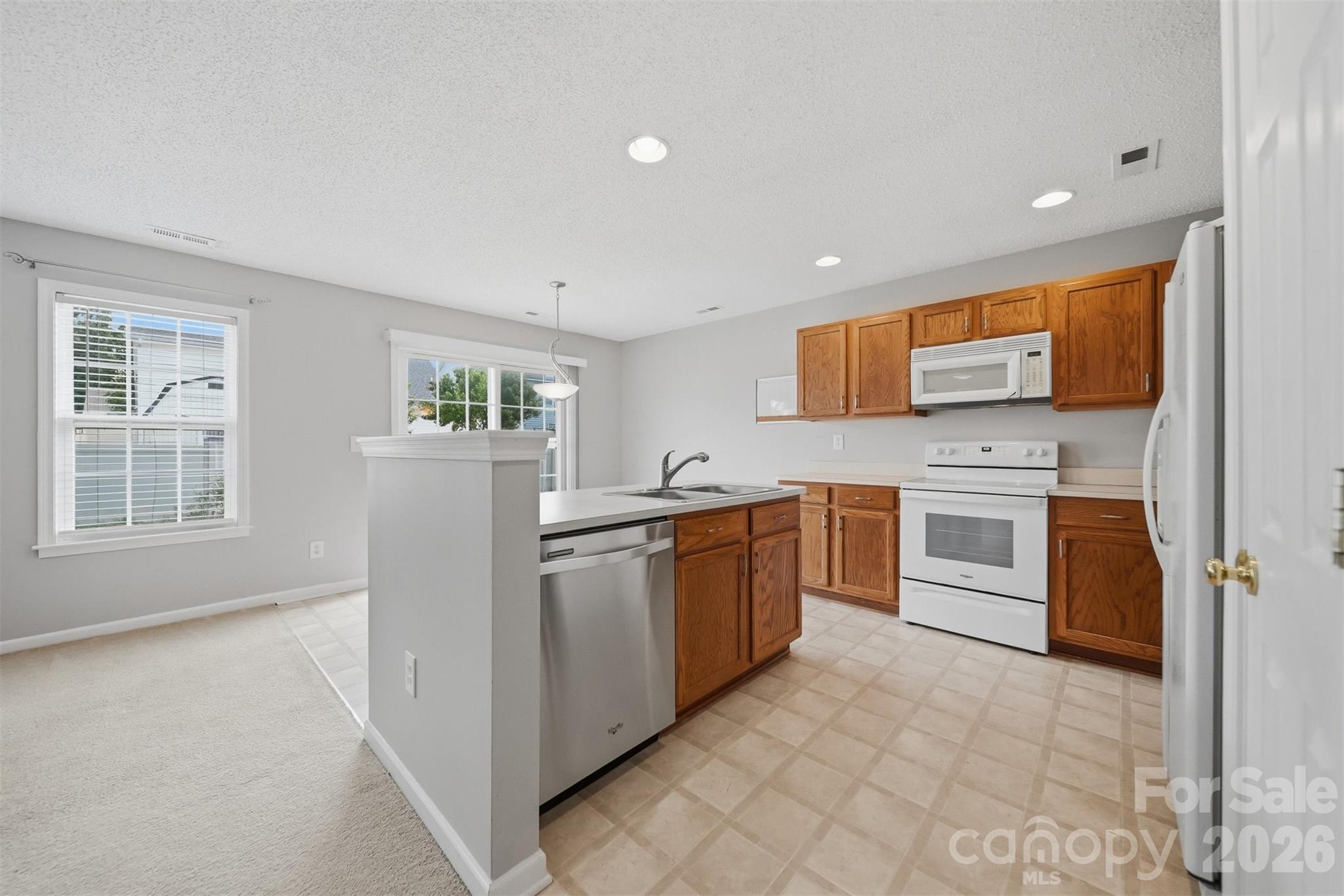 2155 Edenderry Drive — Statesville