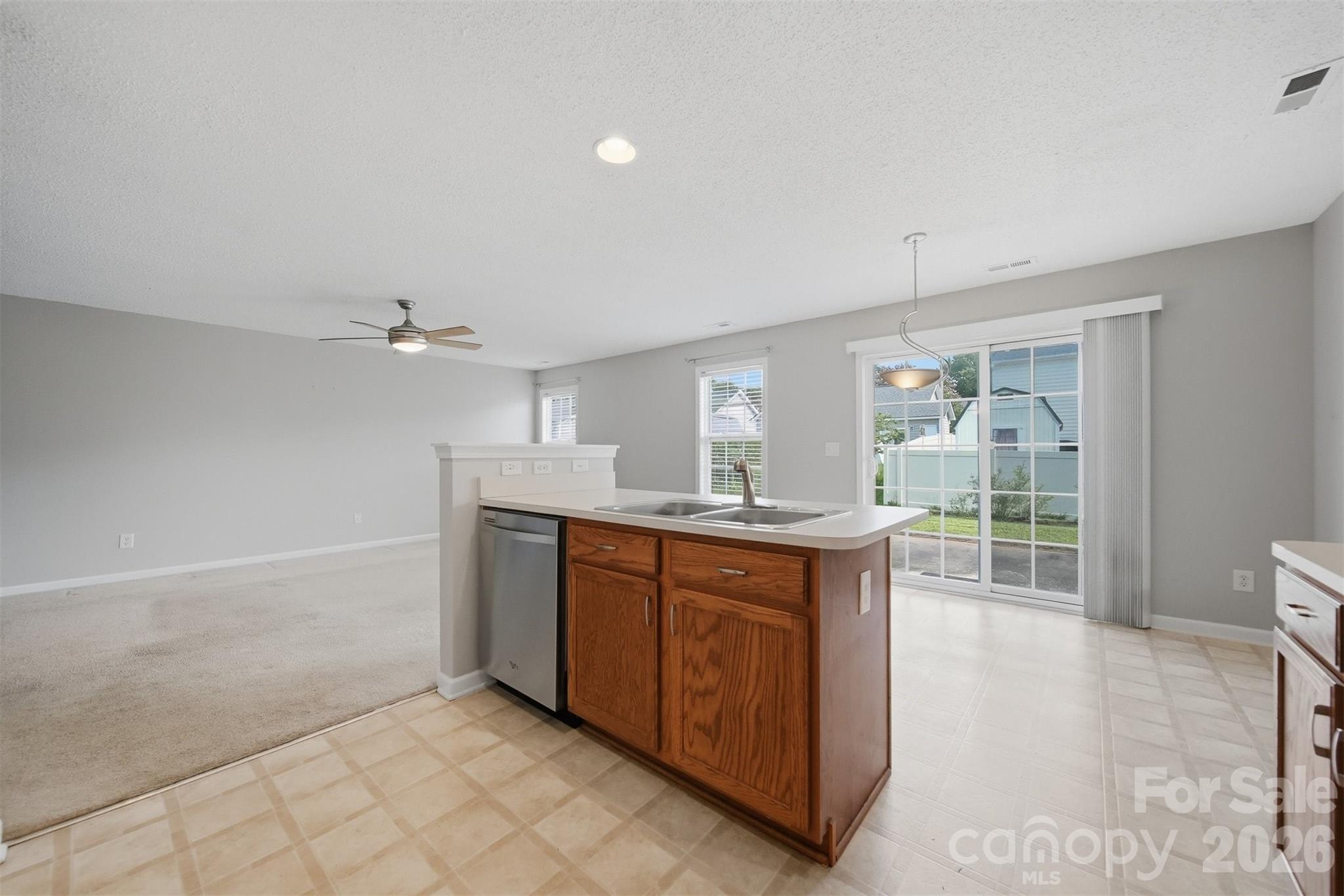 2155 Edenderry Drive — Statesville