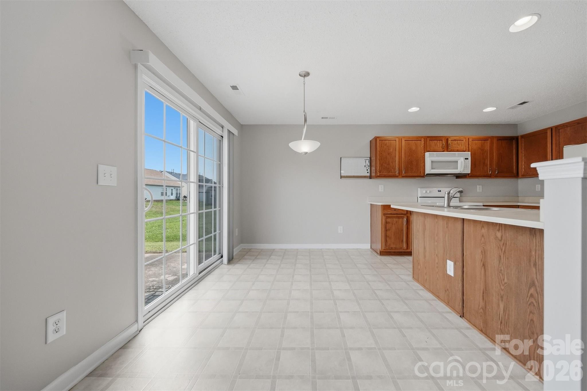 2155 Edenderry Drive — Statesville