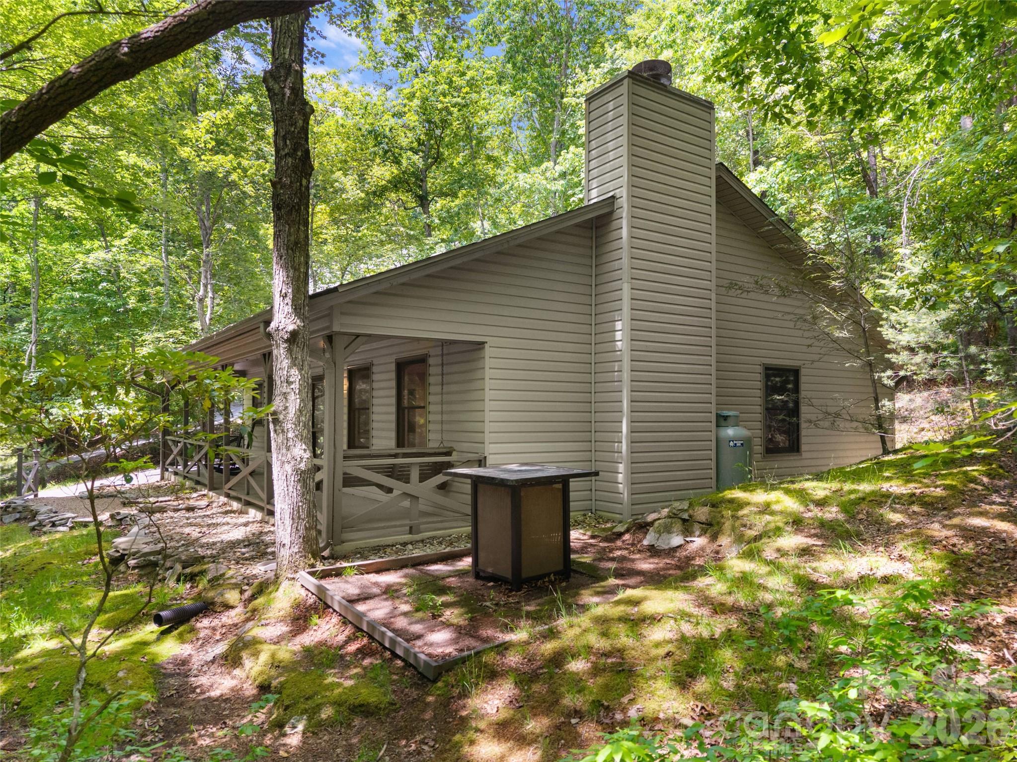 90 Cheestoonaya Way — Brevard