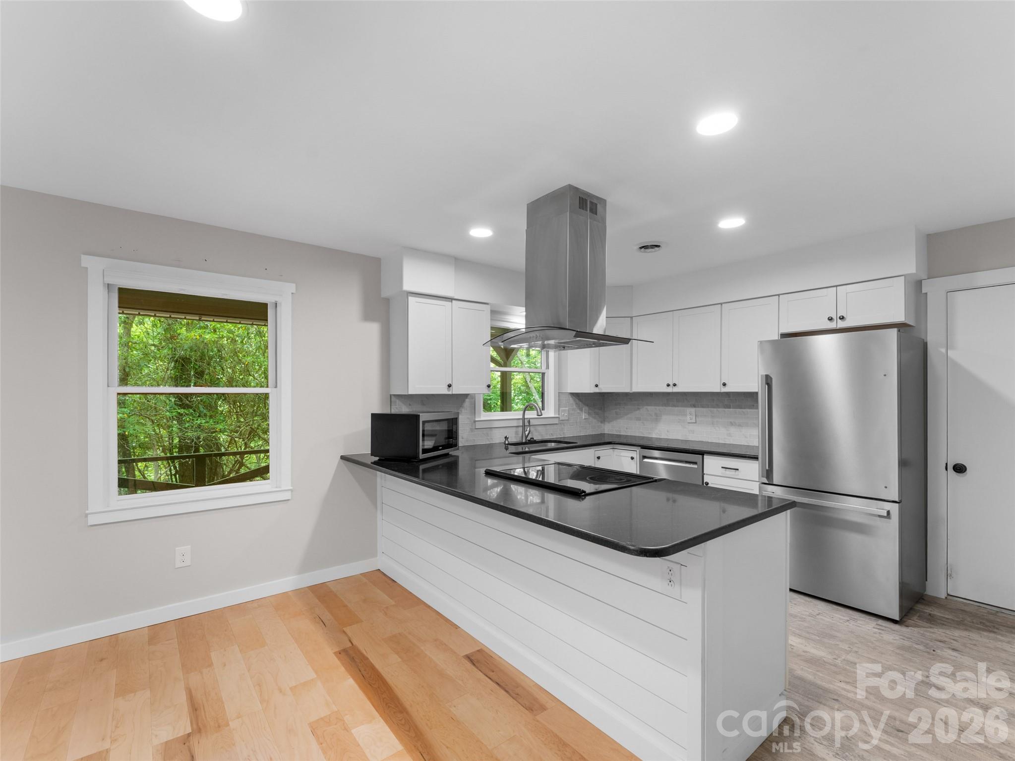 90 Cheestoonaya Way — Brevard