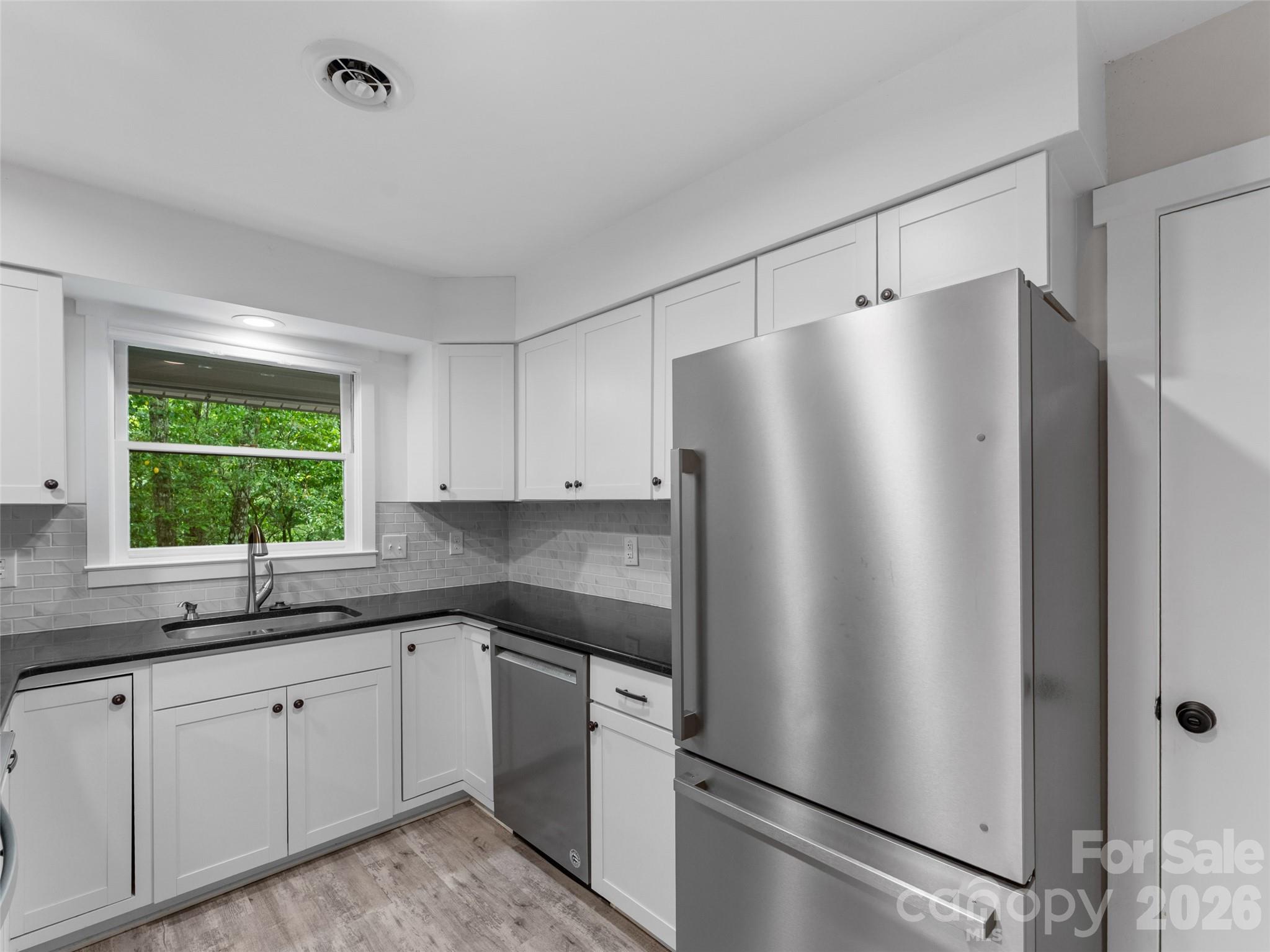 90 Cheestoonaya Way — Brevard