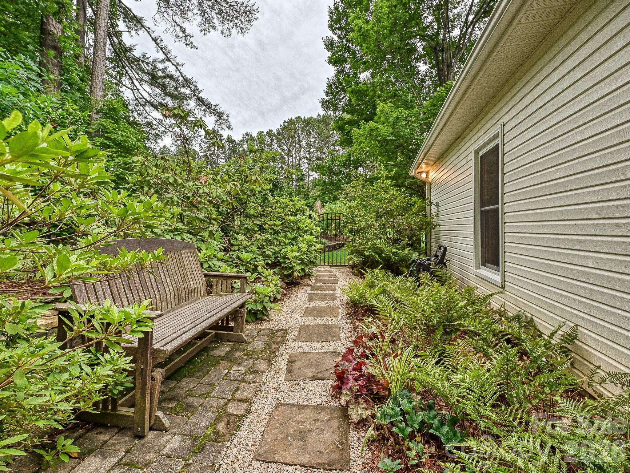 1719 Brandywine Drive — Matthews