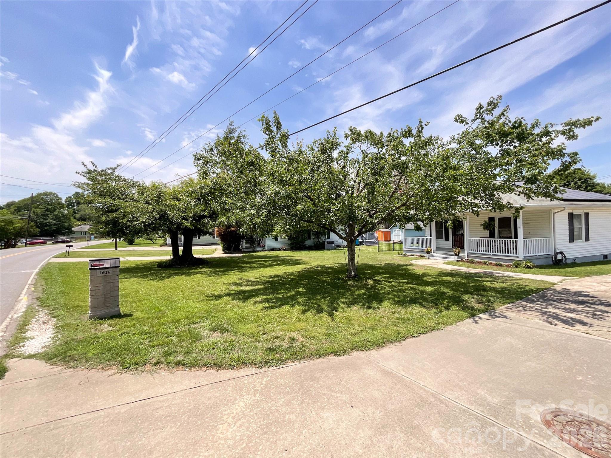 1616 Perfection Avenue #10 — Belmont