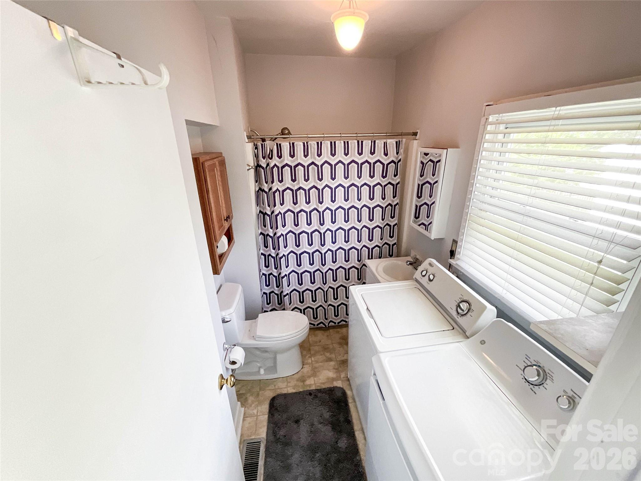 1616 Perfection Avenue #10 — Belmont