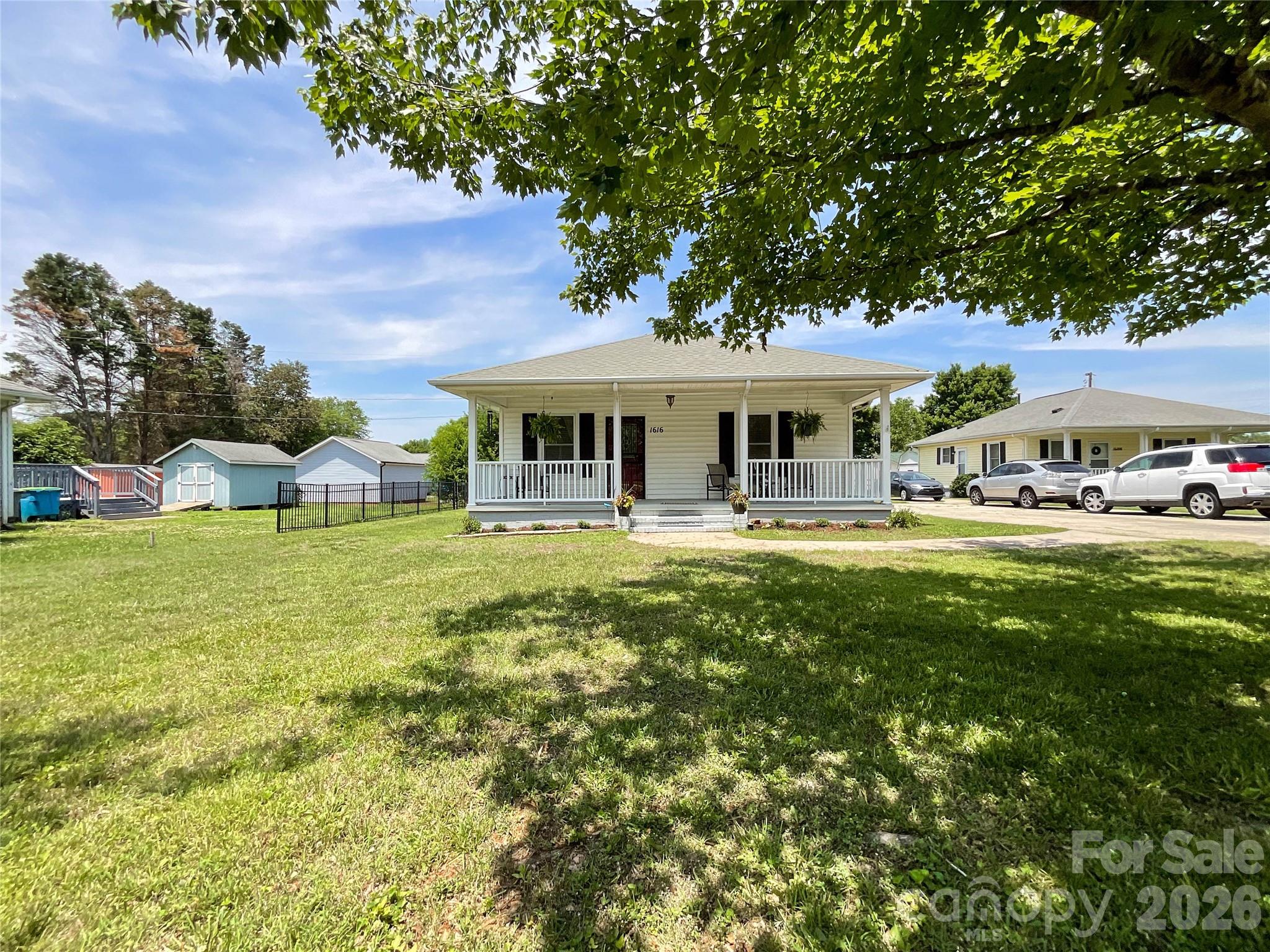 1616 Perfection Avenue #10 — Belmont