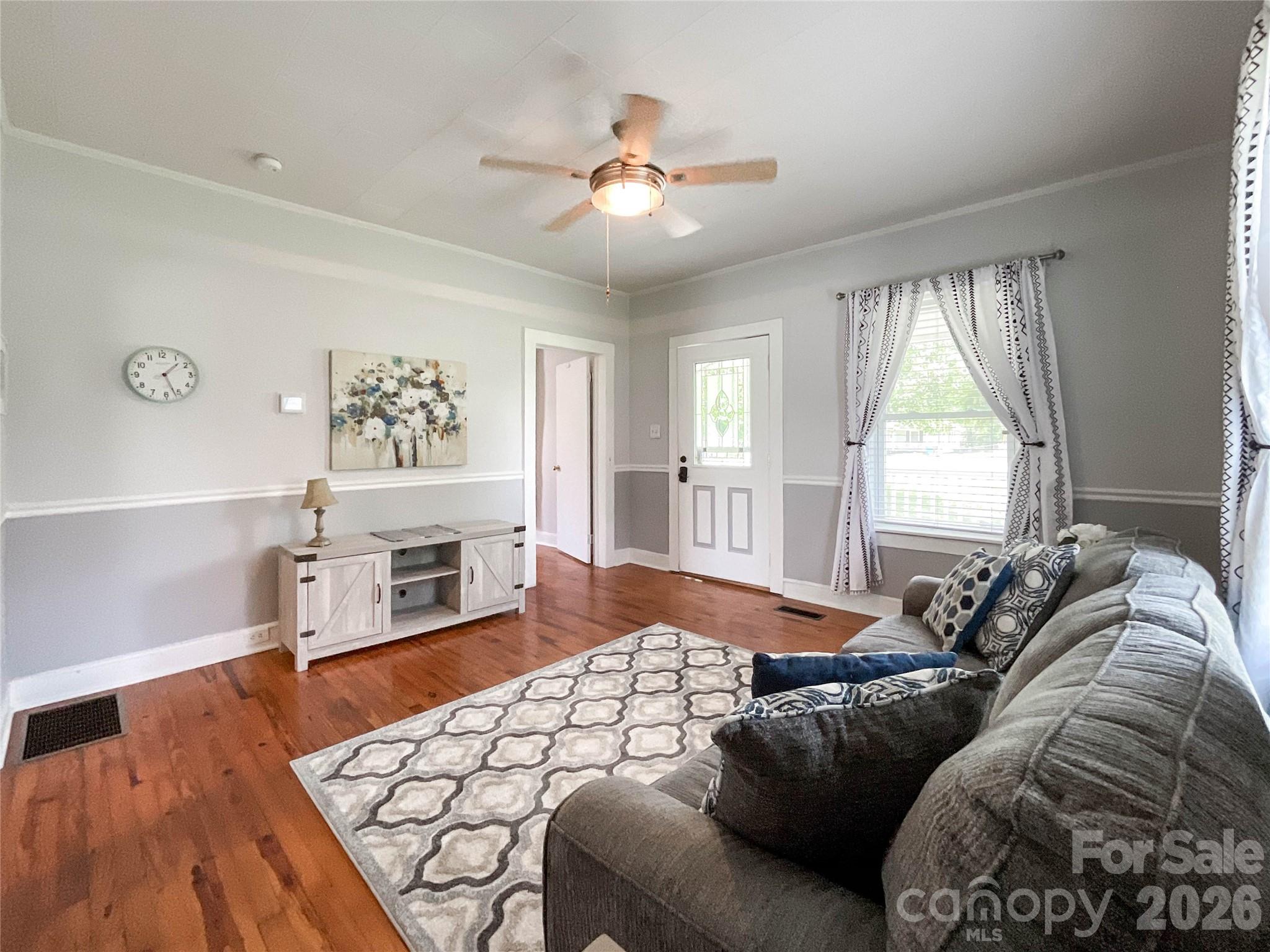 1616 Perfection Avenue #10 — Belmont