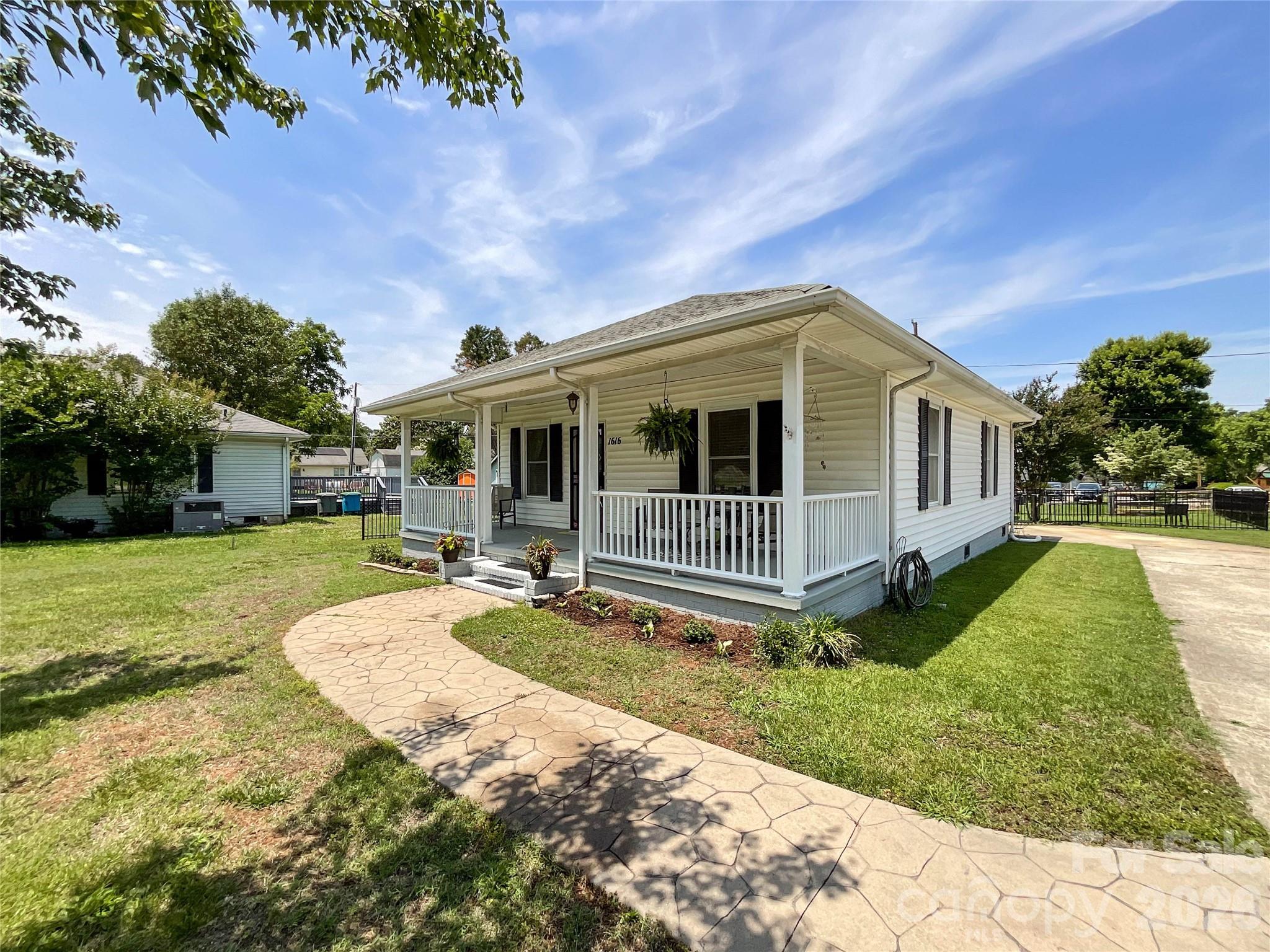 1616 Perfection Avenue #10 — Belmont