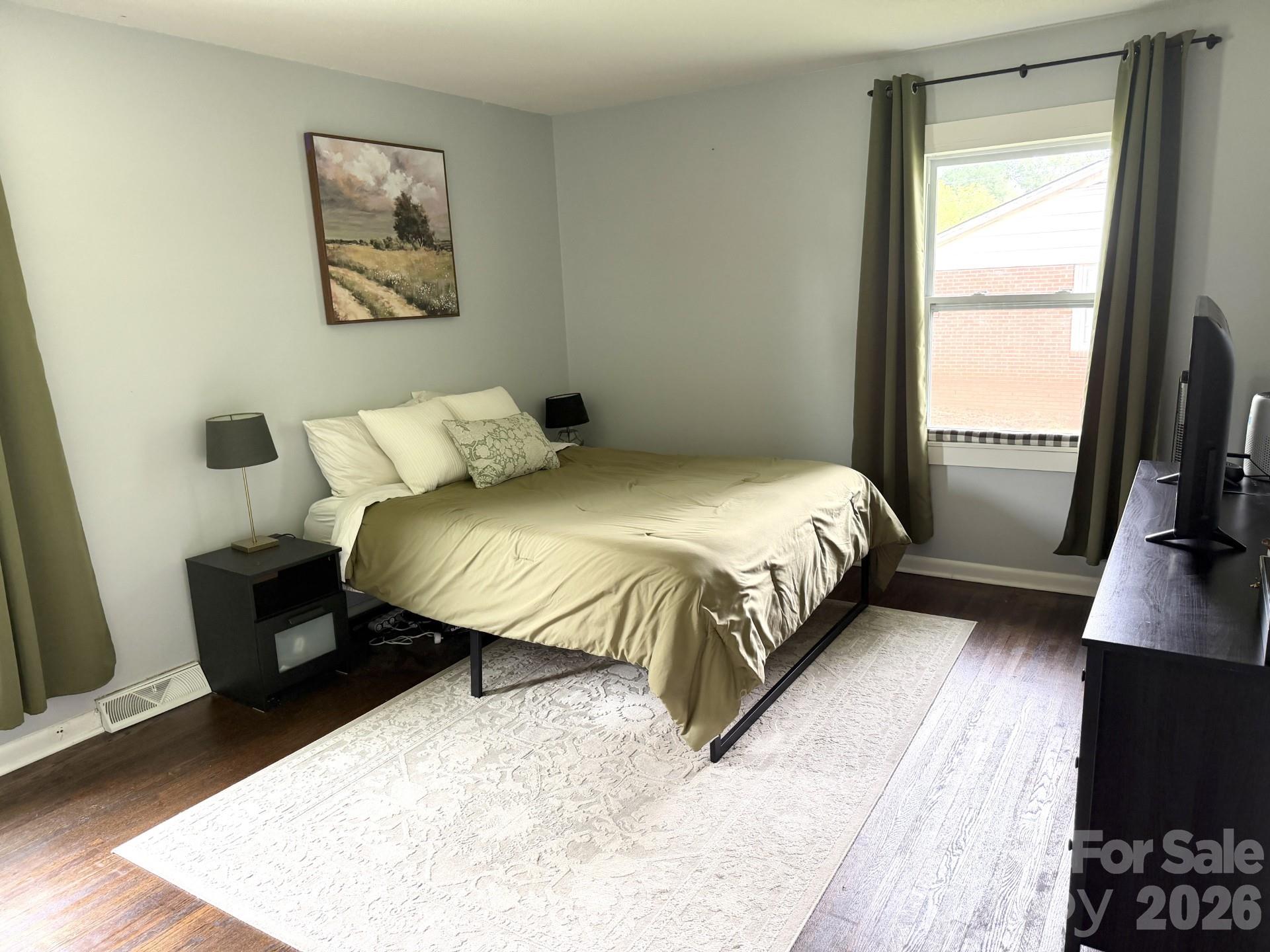 5662 Coulee Place — Charlotte