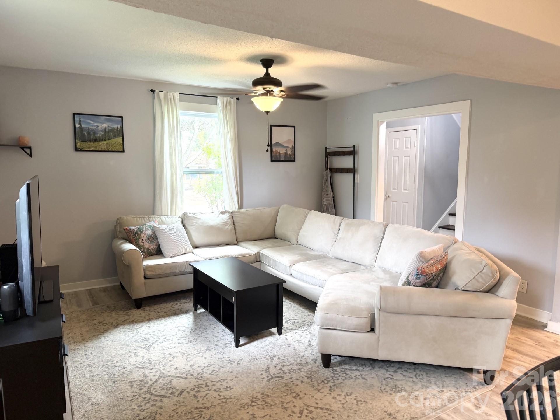 5662 Coulee Place — Charlotte