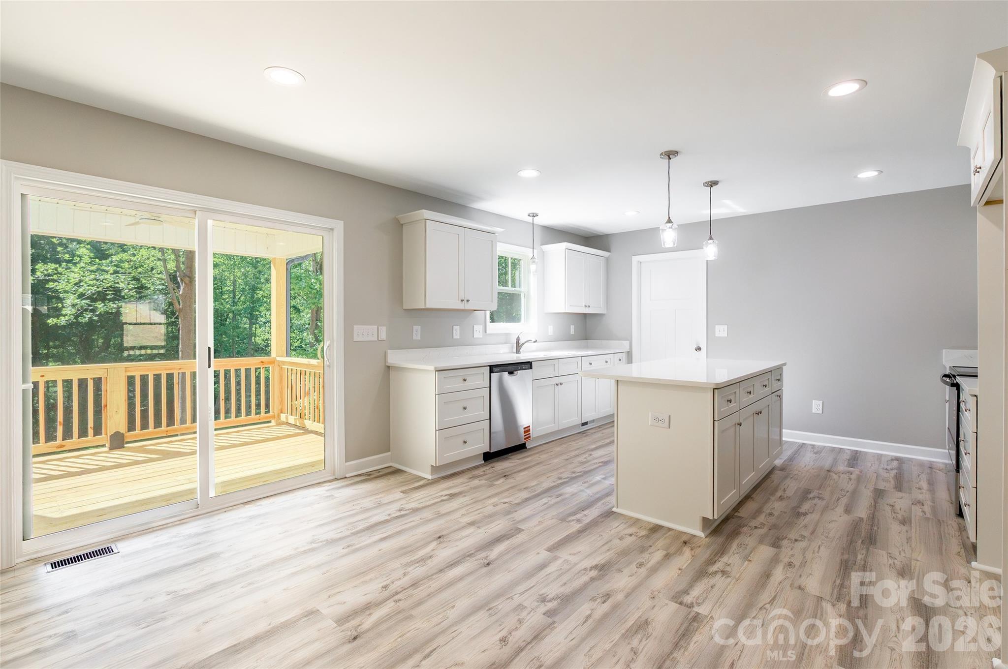 1630 Riddle Road — Clover
