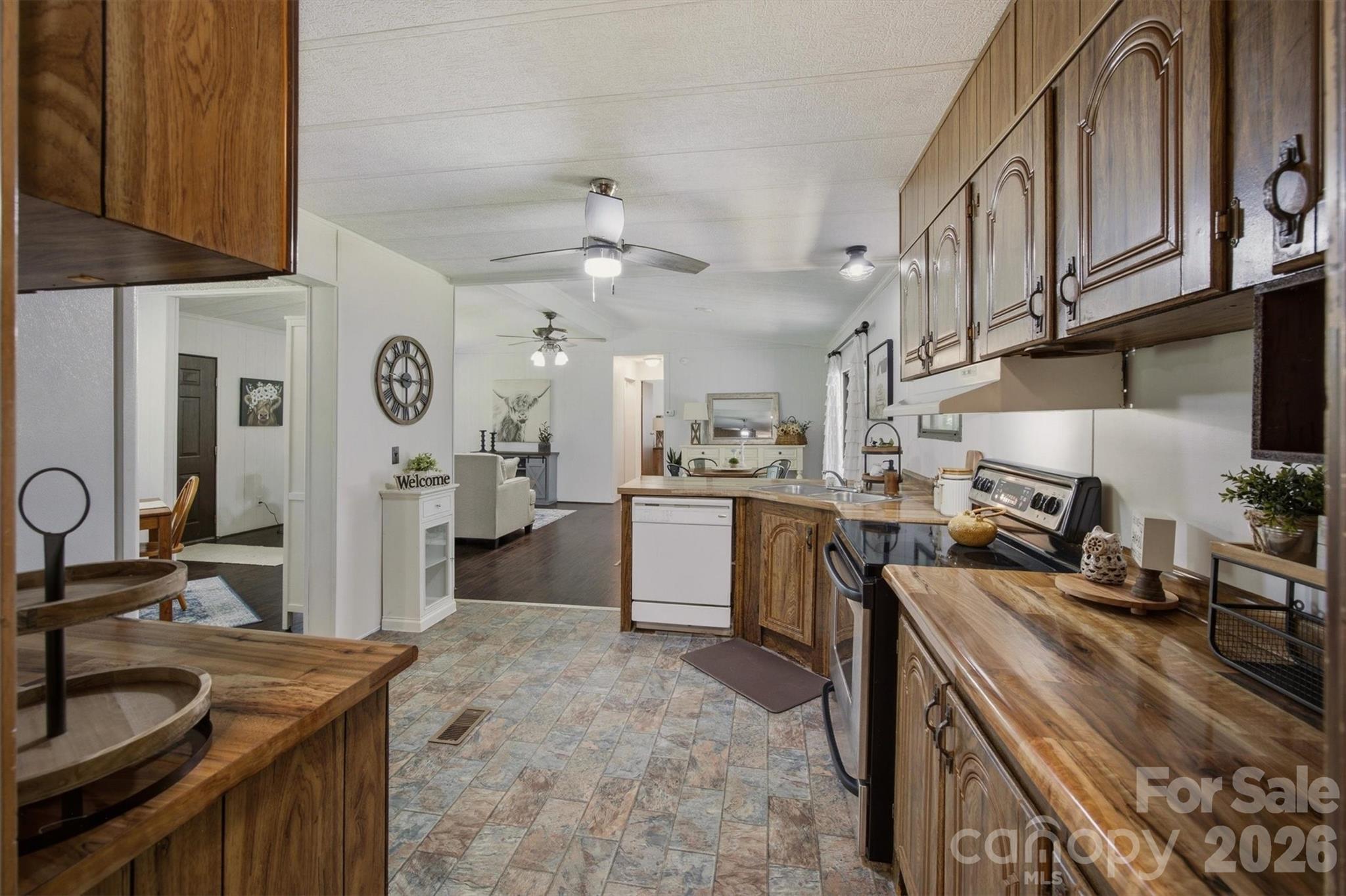 2733 Powell Drive Extension — Valdese