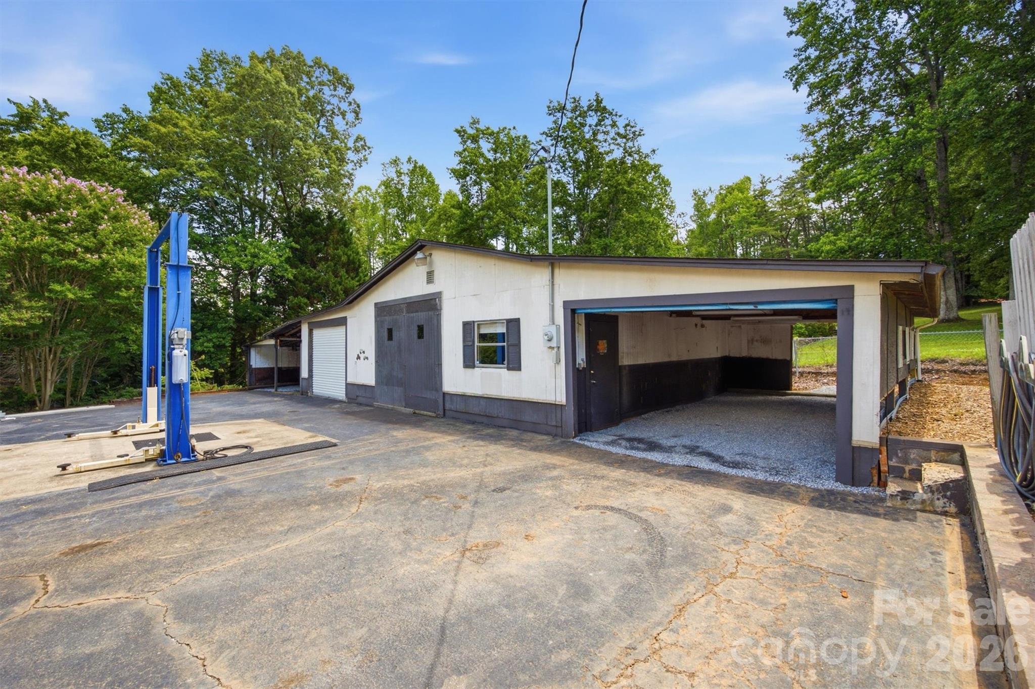 2733 Powell Drive Extension — Valdese