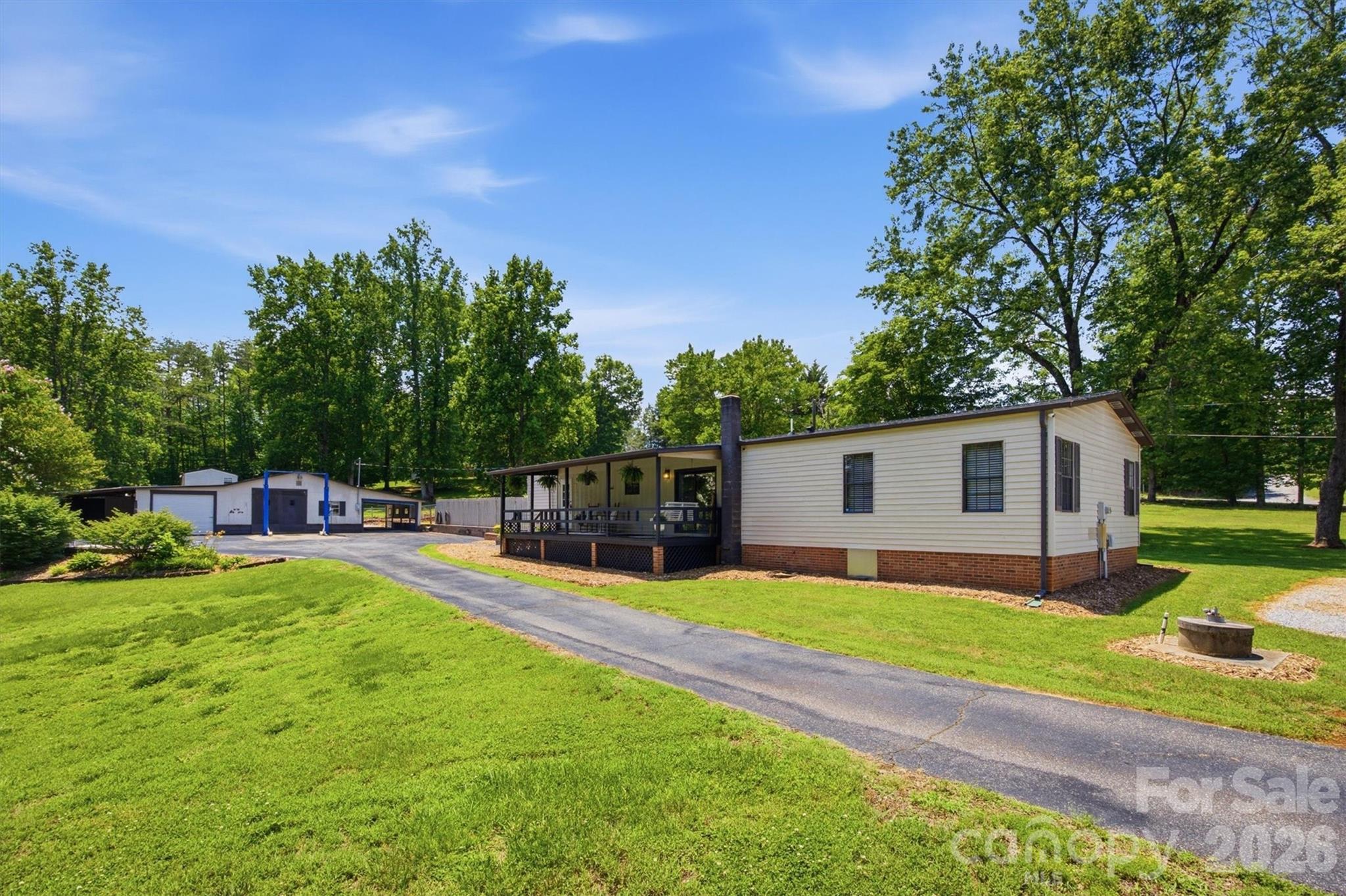 2733 Powell Drive Extension — Valdese