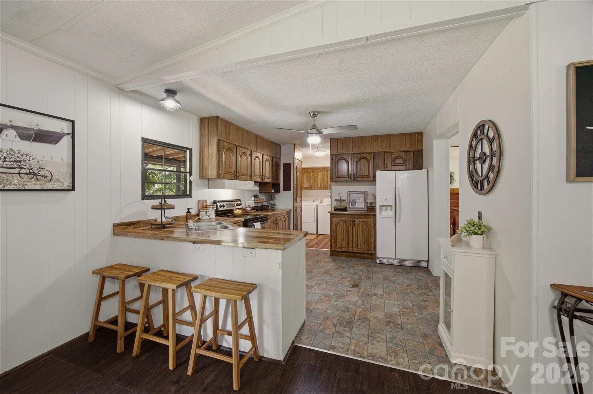 2733 Powell Drive Extension — Valdese