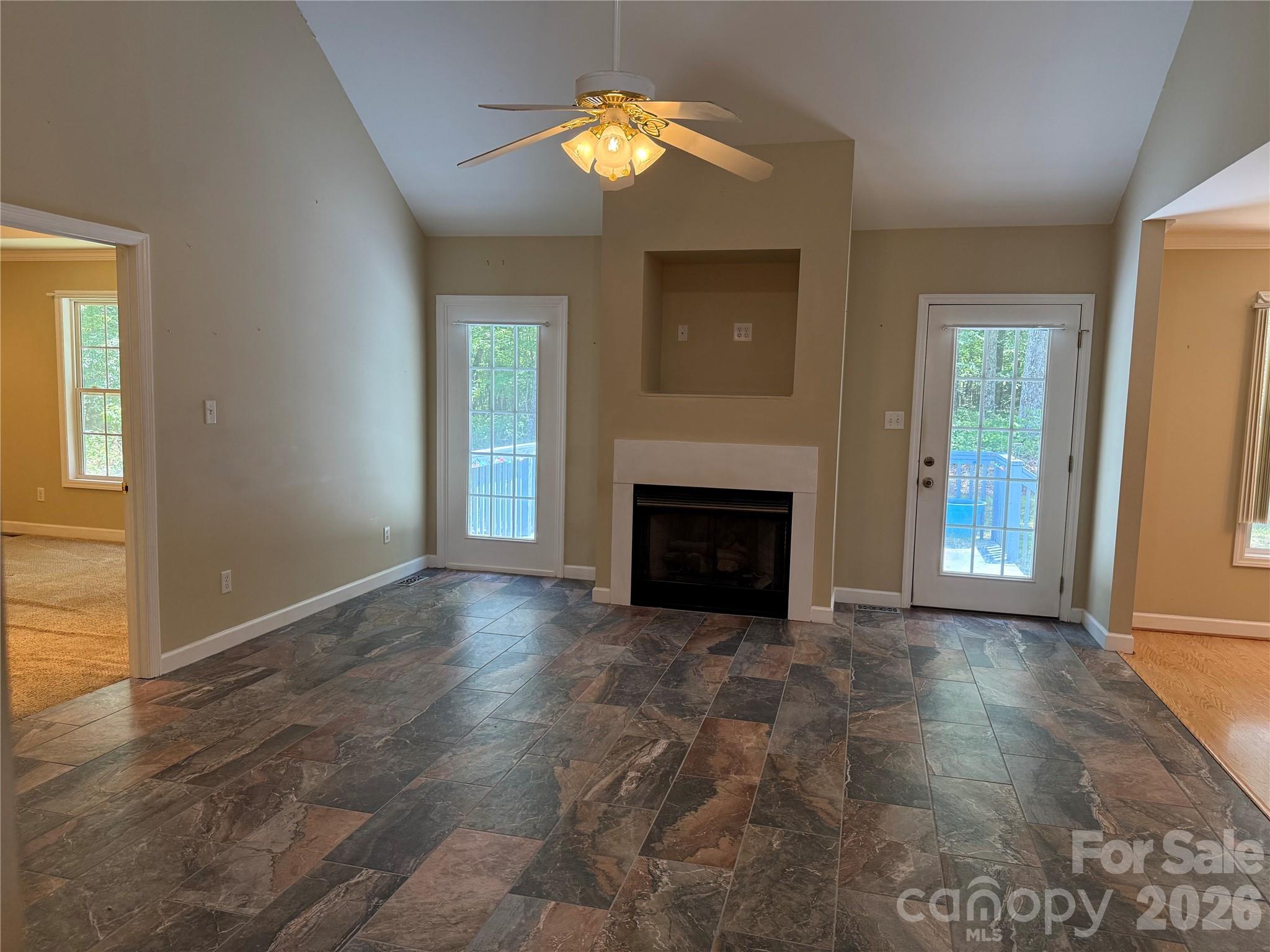 2178 Ixoria Road #6 — Lancaster