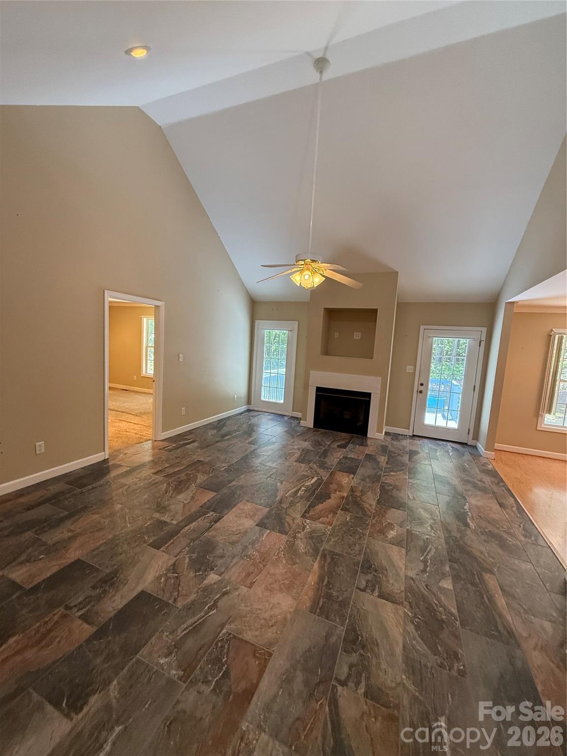 2178 Ixoria Road #6 — Lancaster