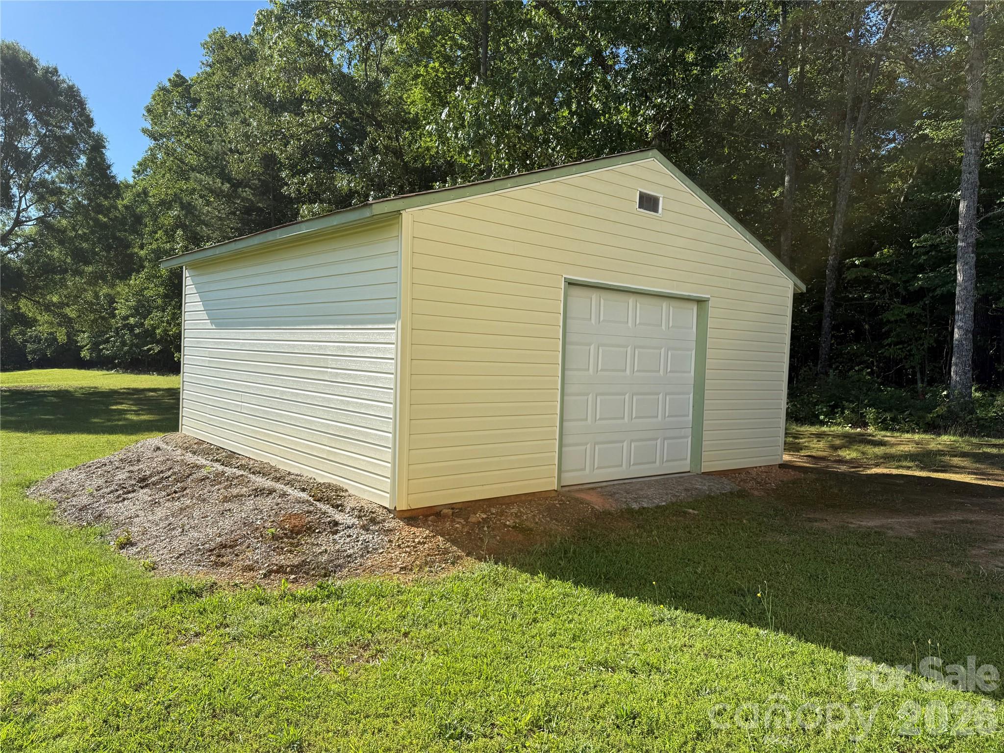 2178 Ixoria Road #6 — Lancaster