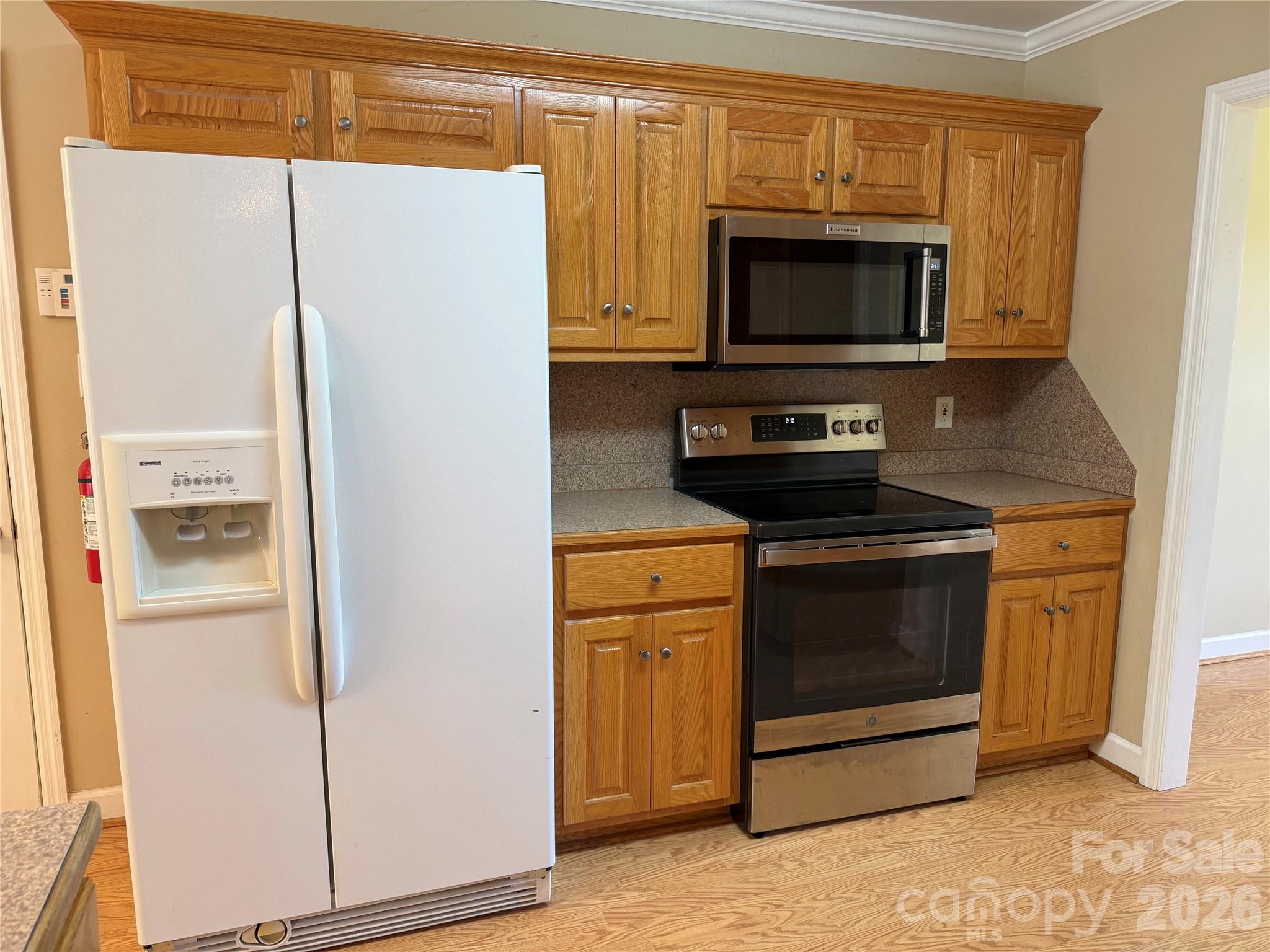 2178 Ixoria Road #6 — Lancaster