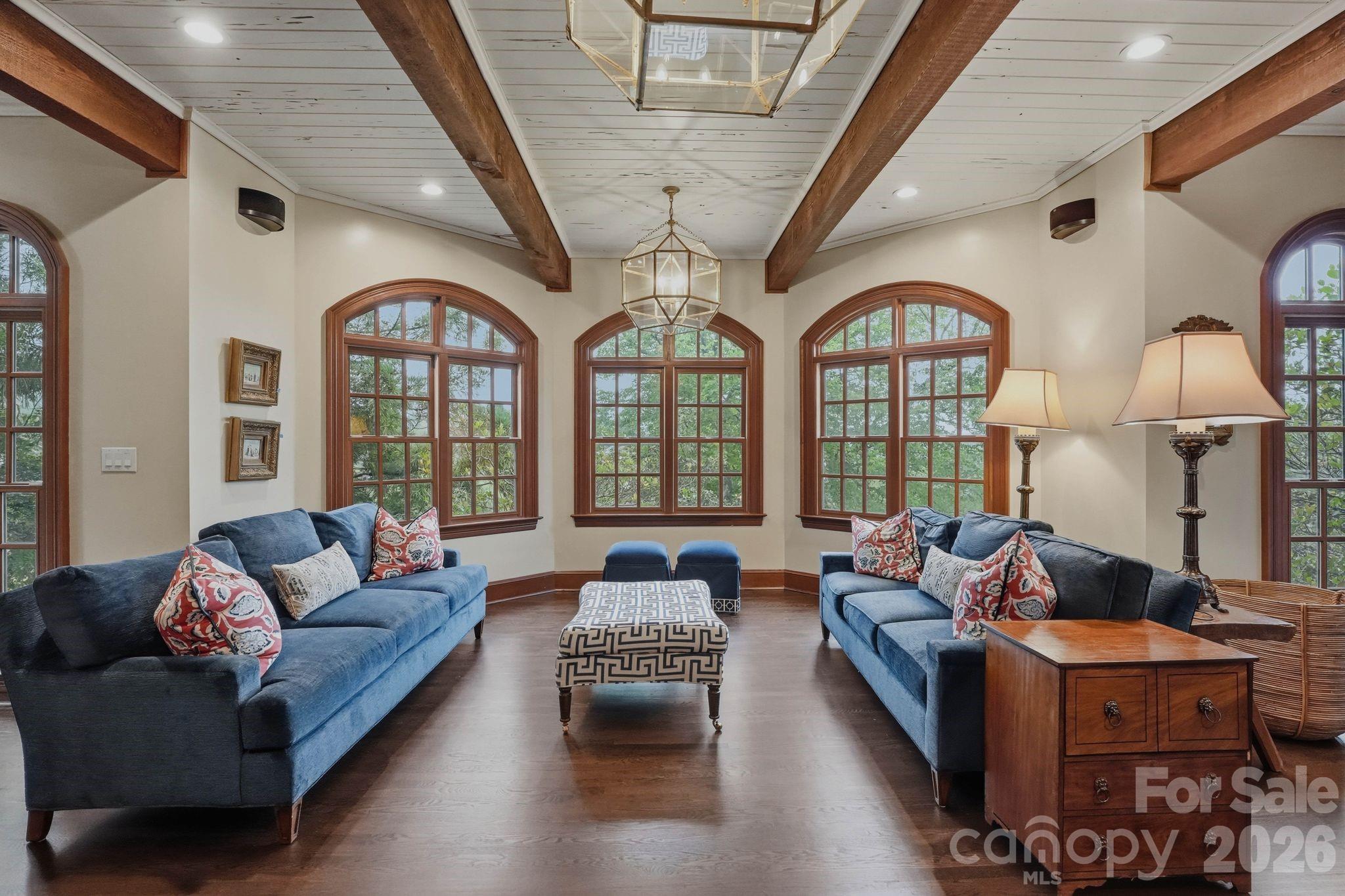 8700 Challis Farm Road — Charlotte