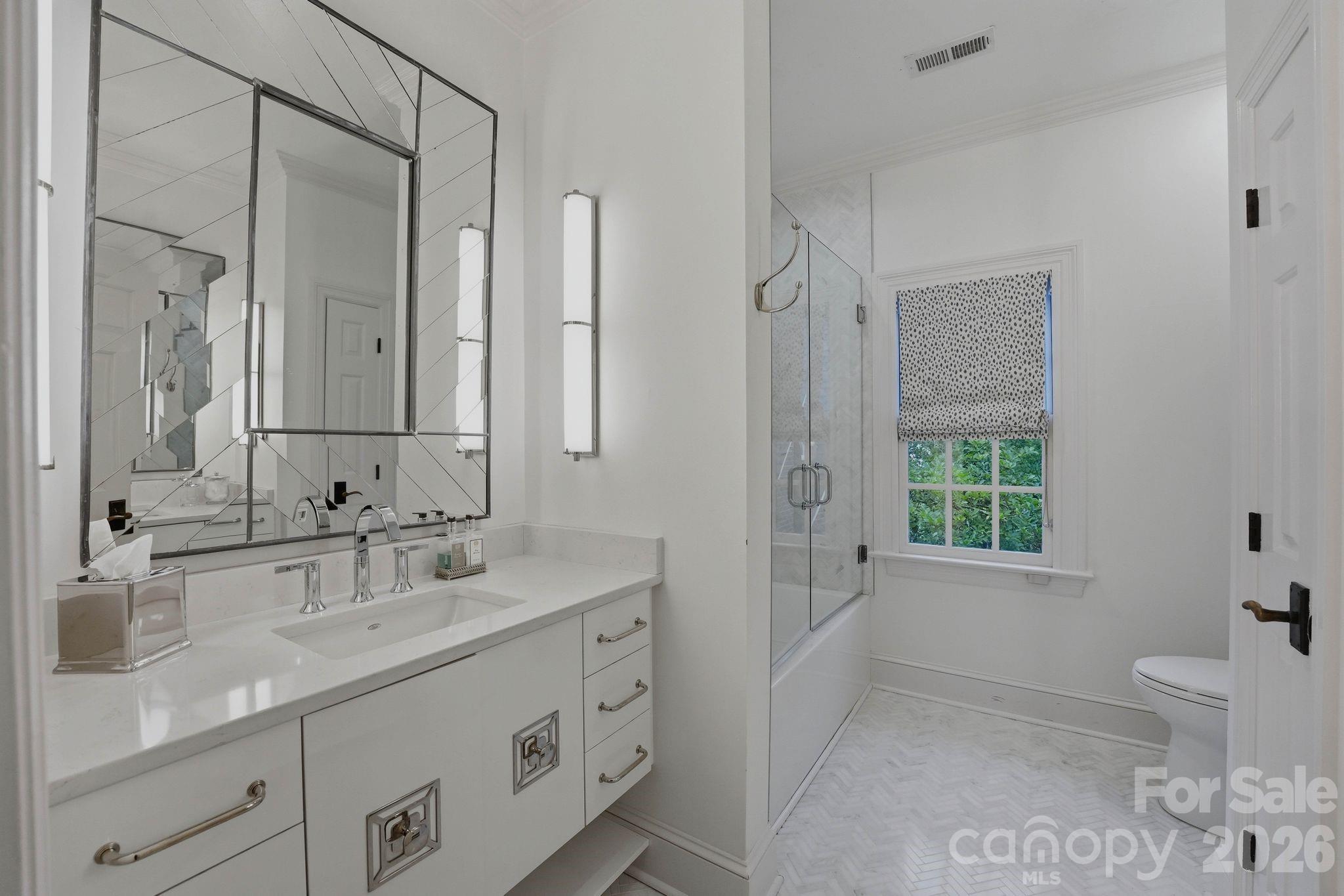 8700 Challis Farm Road — Charlotte