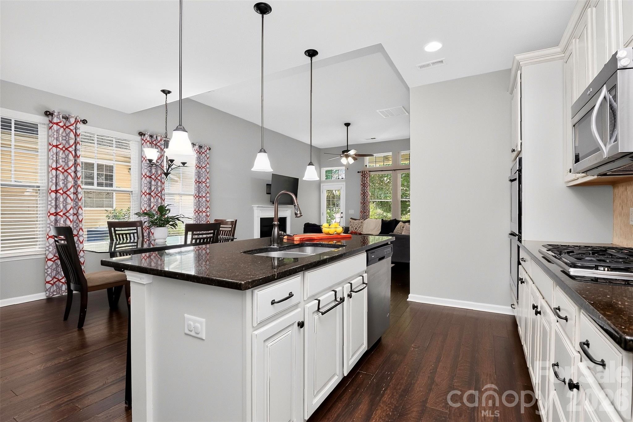 4540 Blackmuir Wood Circle — Charlotte