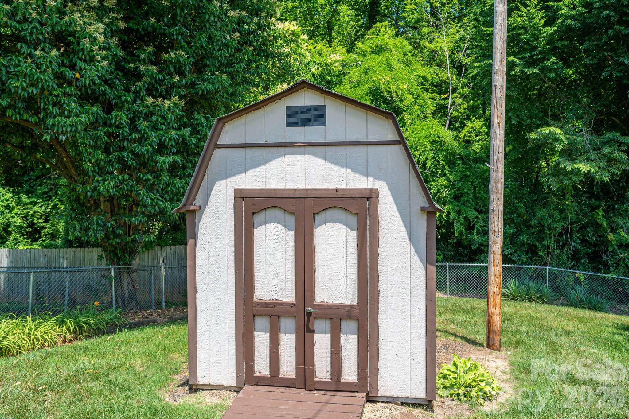 712 Crestwood Avenue — Gastonia