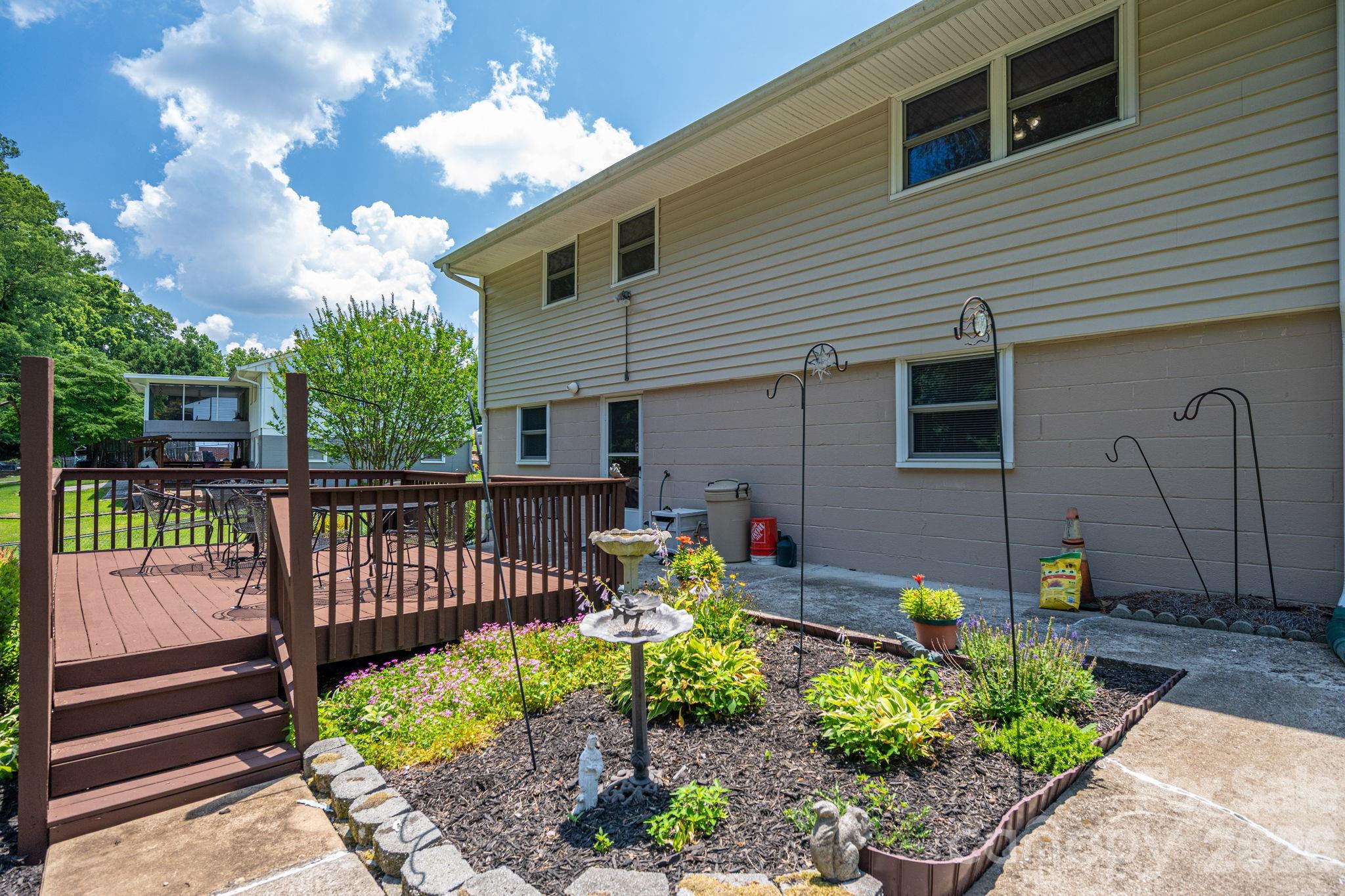 712 Crestwood Avenue — Gastonia