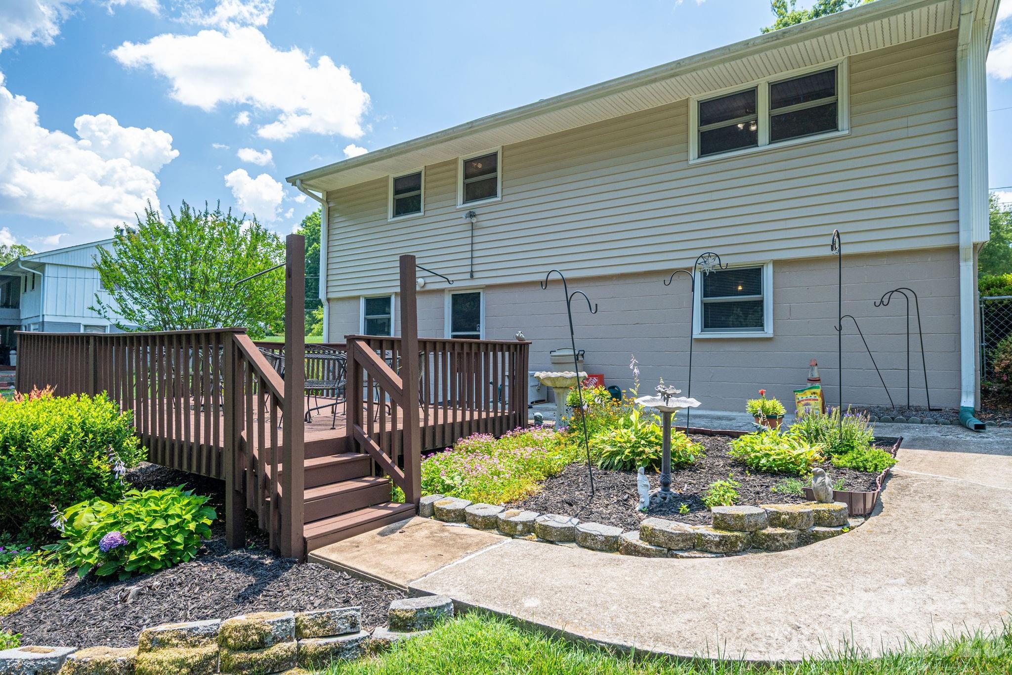 712 Crestwood Avenue — Gastonia
