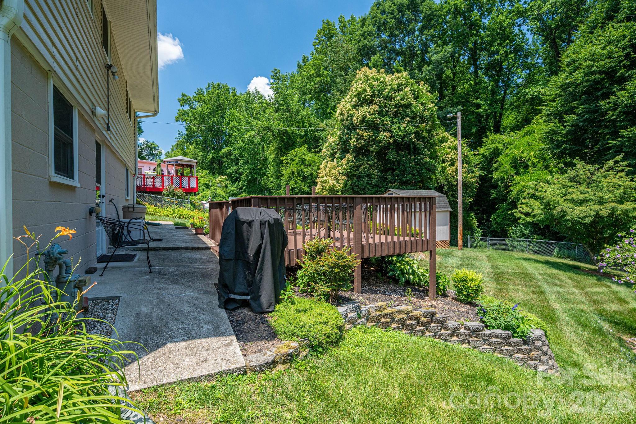 712 Crestwood Avenue — Gastonia