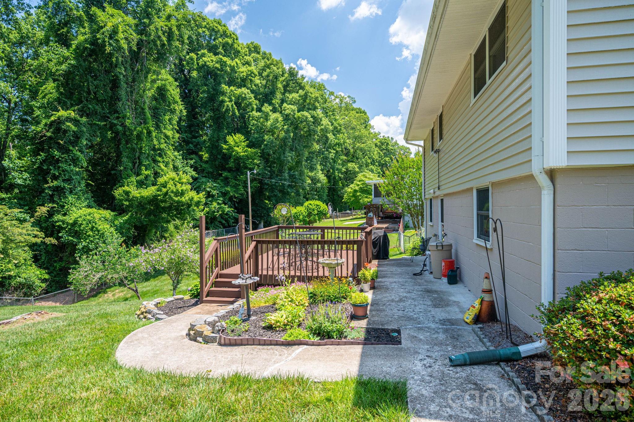 712 Crestwood Avenue — Gastonia
