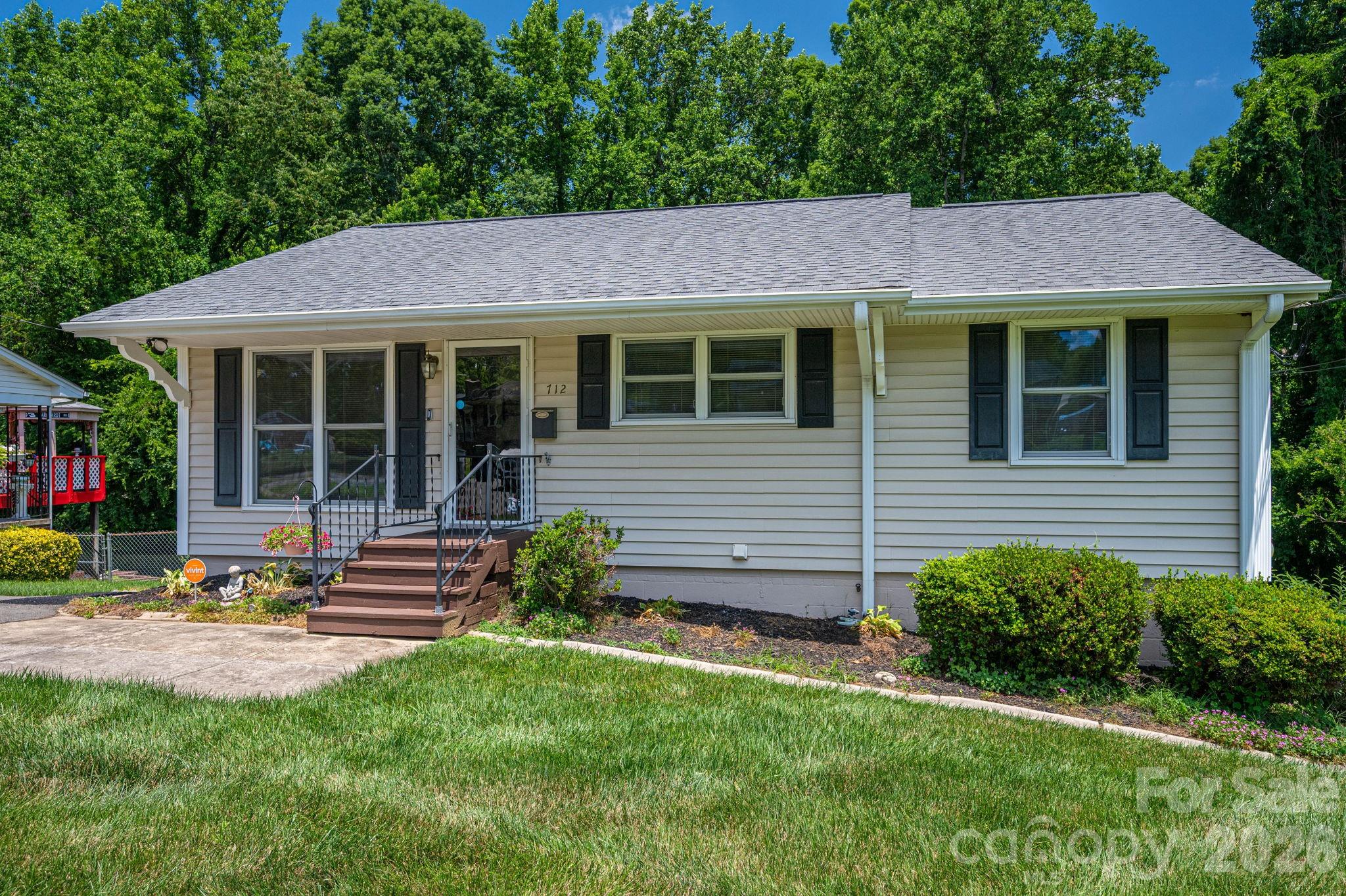 712 Crestwood Avenue — Gastonia