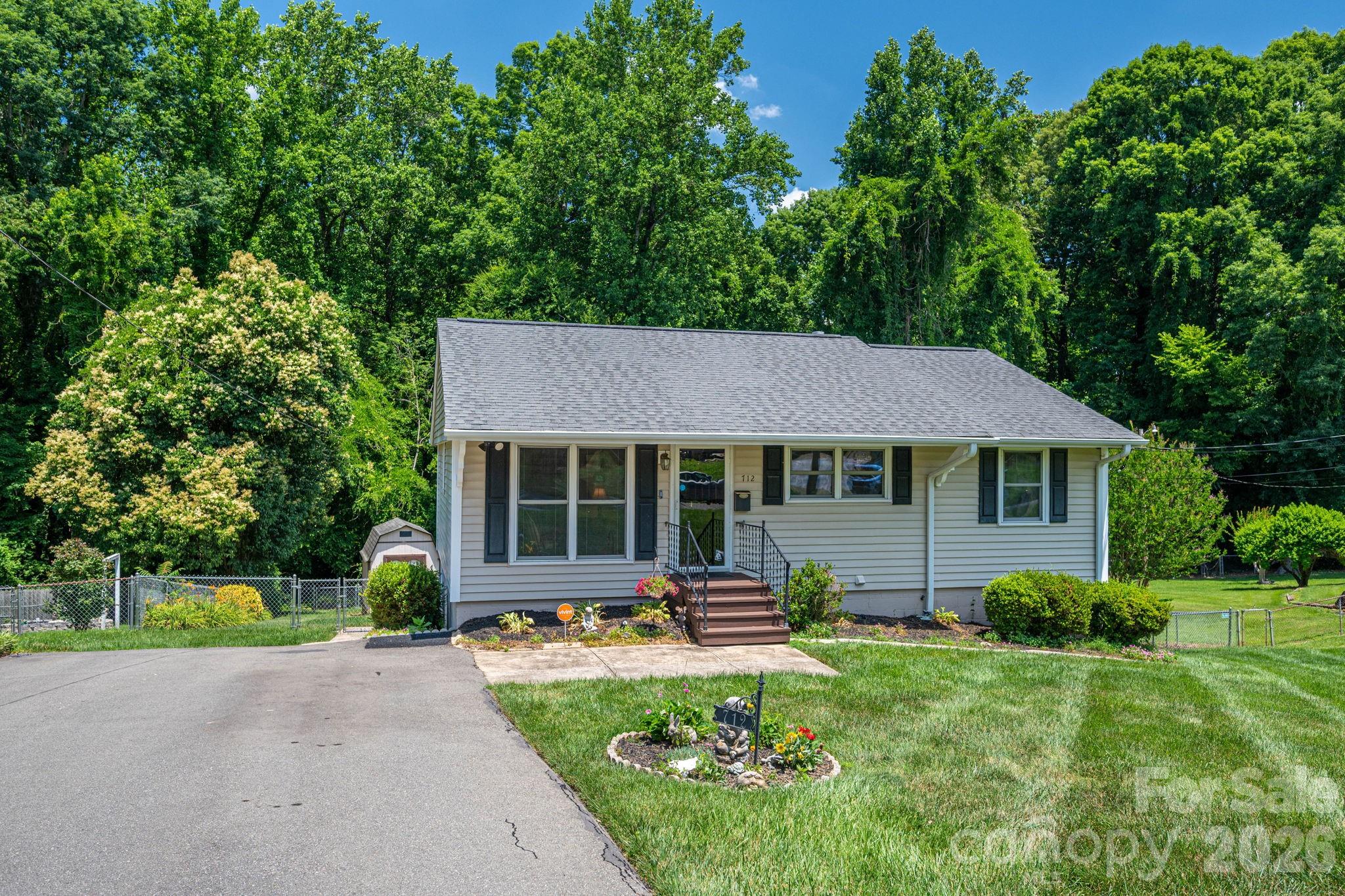 712 Crestwood Avenue — Gastonia