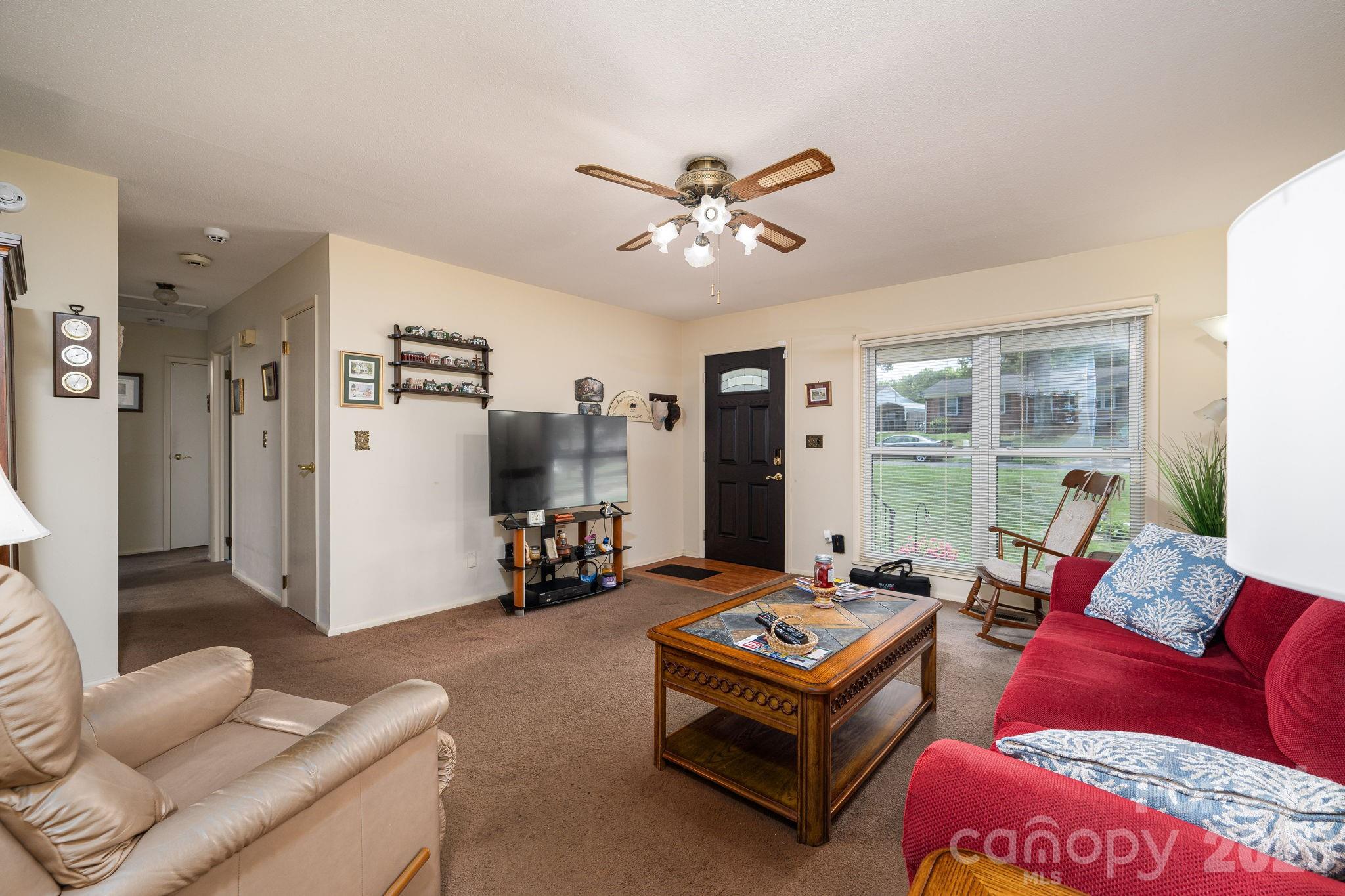 712 Crestwood Avenue — Gastonia
