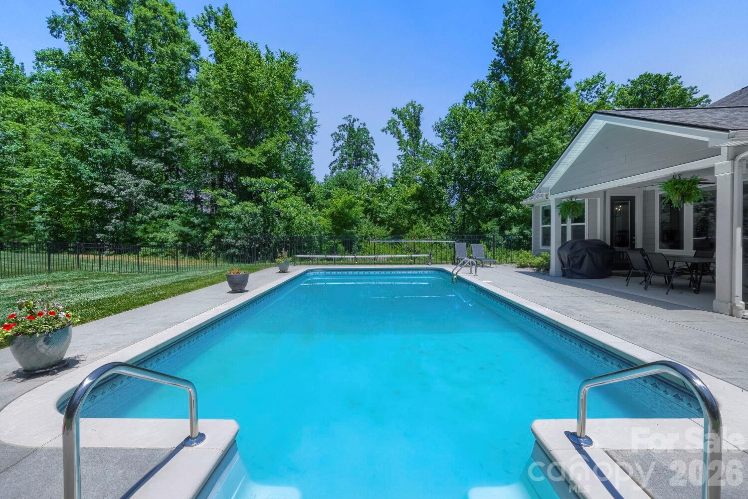 5925 Gatekeeper Lane — Mint Hill