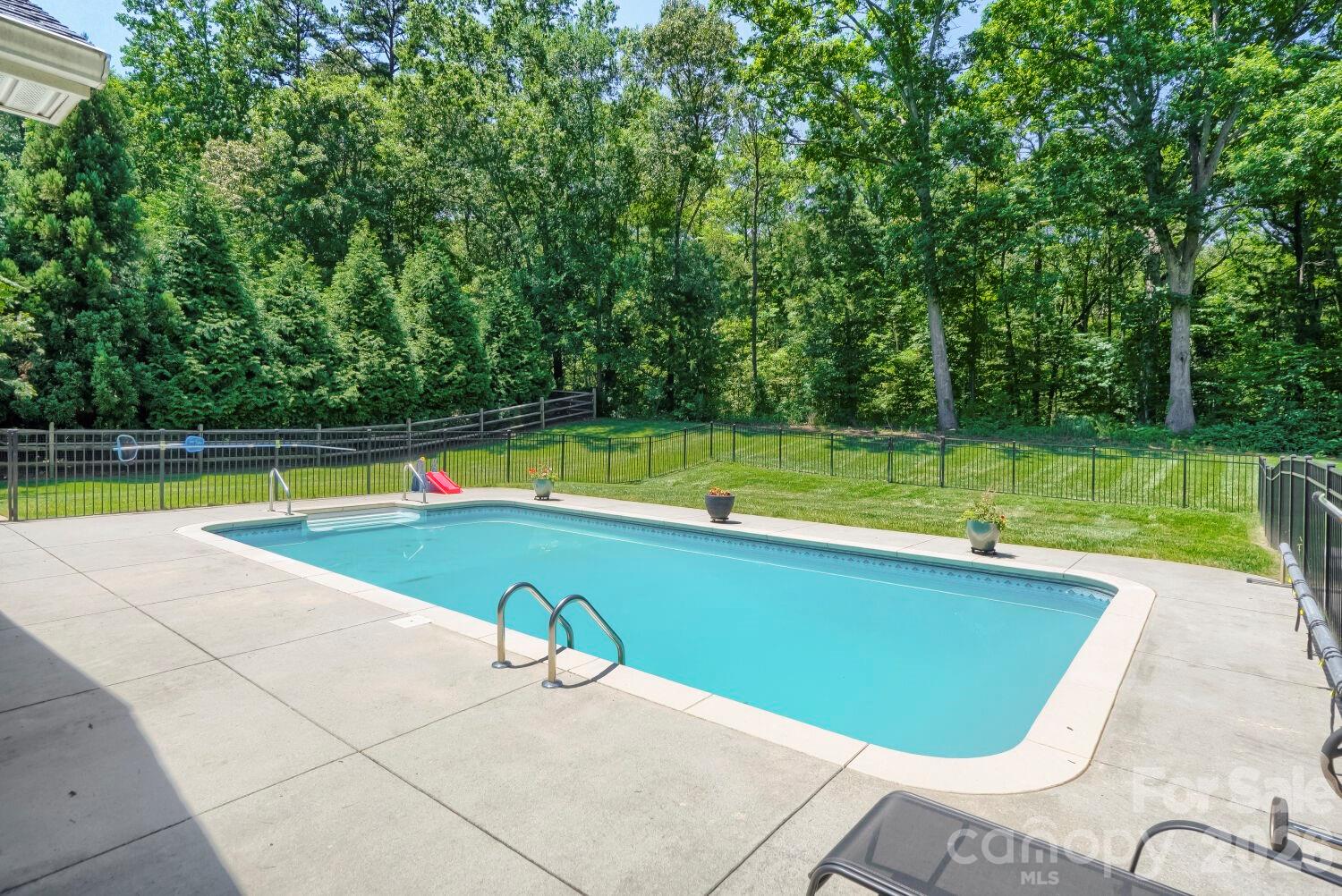 5925 Gatekeeper Lane — Mint Hill